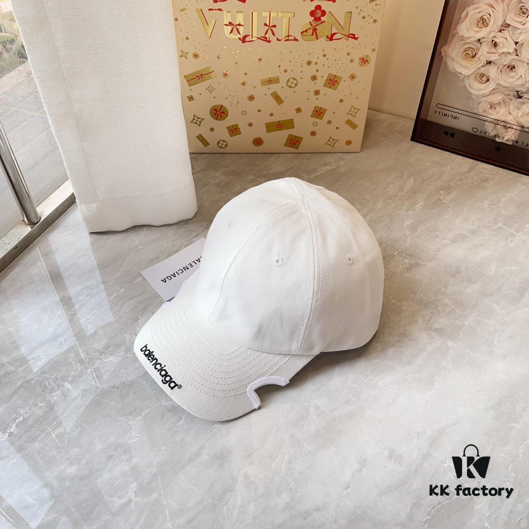 Balencia ~ New Style Cut-out Baseball Cap