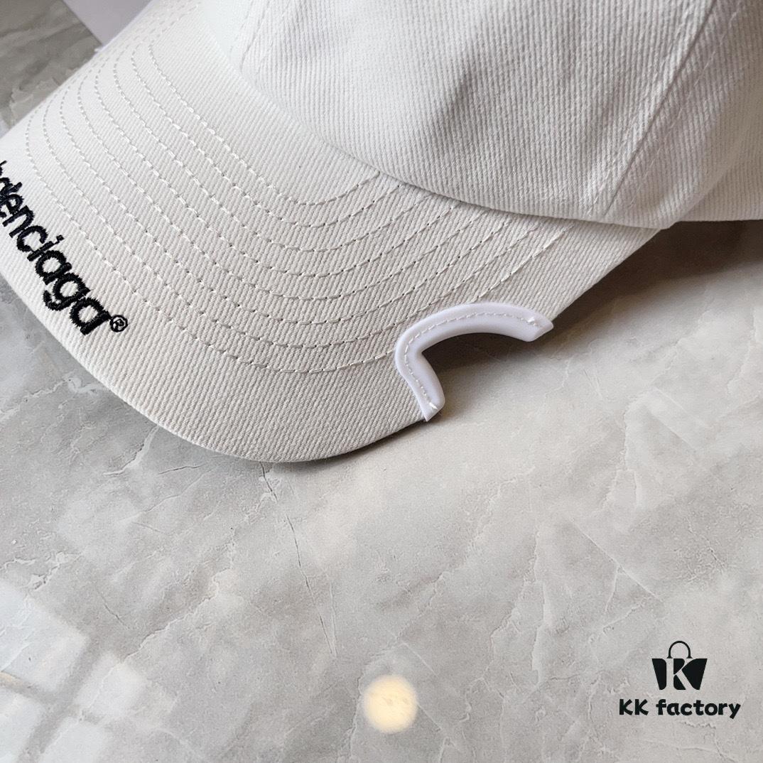 Balencia ~ New Style Cut-out Baseball Cap