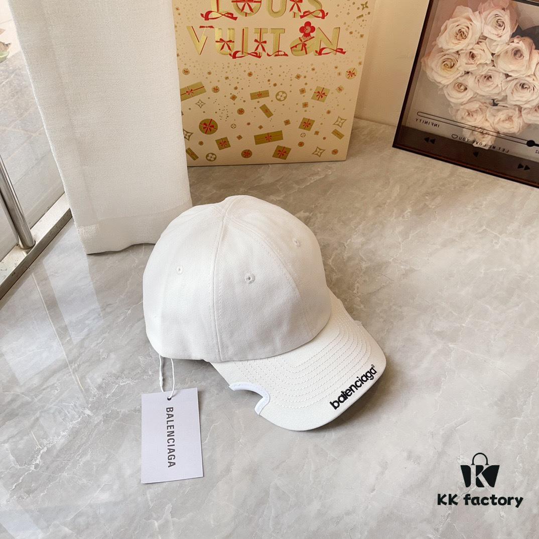 Balencia ~ New Style Cut-out Baseball Cap