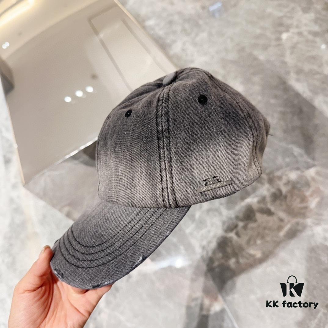 BALENCIAGA New Spring Arrival Stylish Baseball Cap, High-Quality Denim Fabric, Excellent Breathability, Suitable for All Seasons
