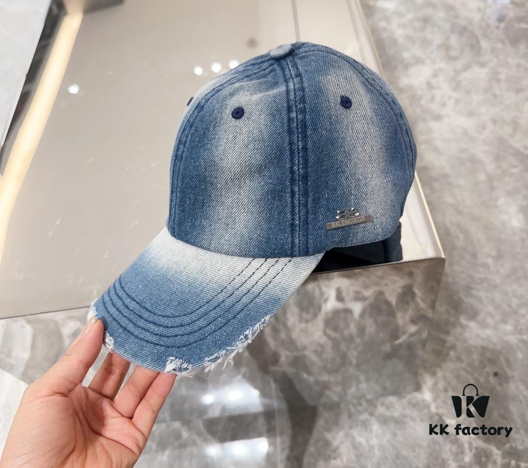 BALENCIAGA 🆕 Spring New Arrival Stylish Baseball Cap, High-Quality Denim Fabric, Excellent Breathability, Suitable for All Seasons