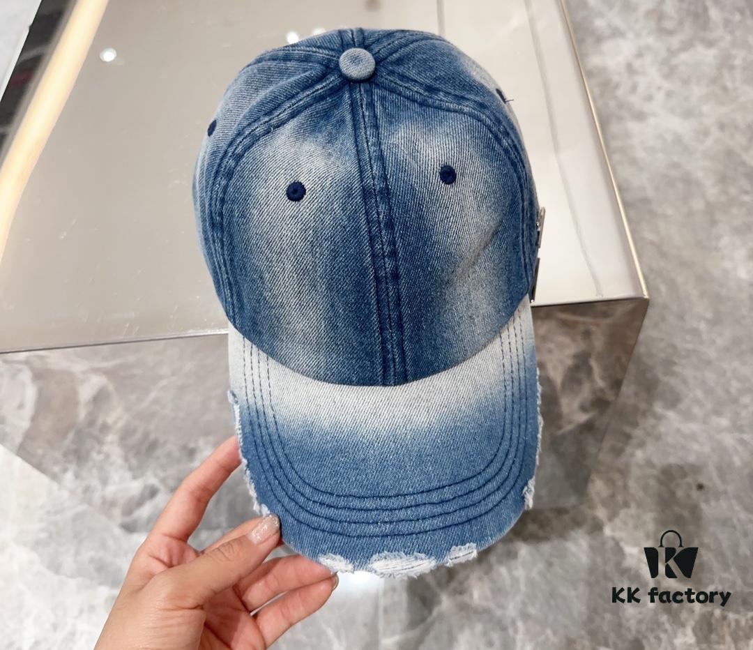 BALENCIAGA 🆕 Spring New Arrival Stylish Baseball Cap, High-Quality Denim Fabric, Excellent Breathability, Suitable for All Seasons
