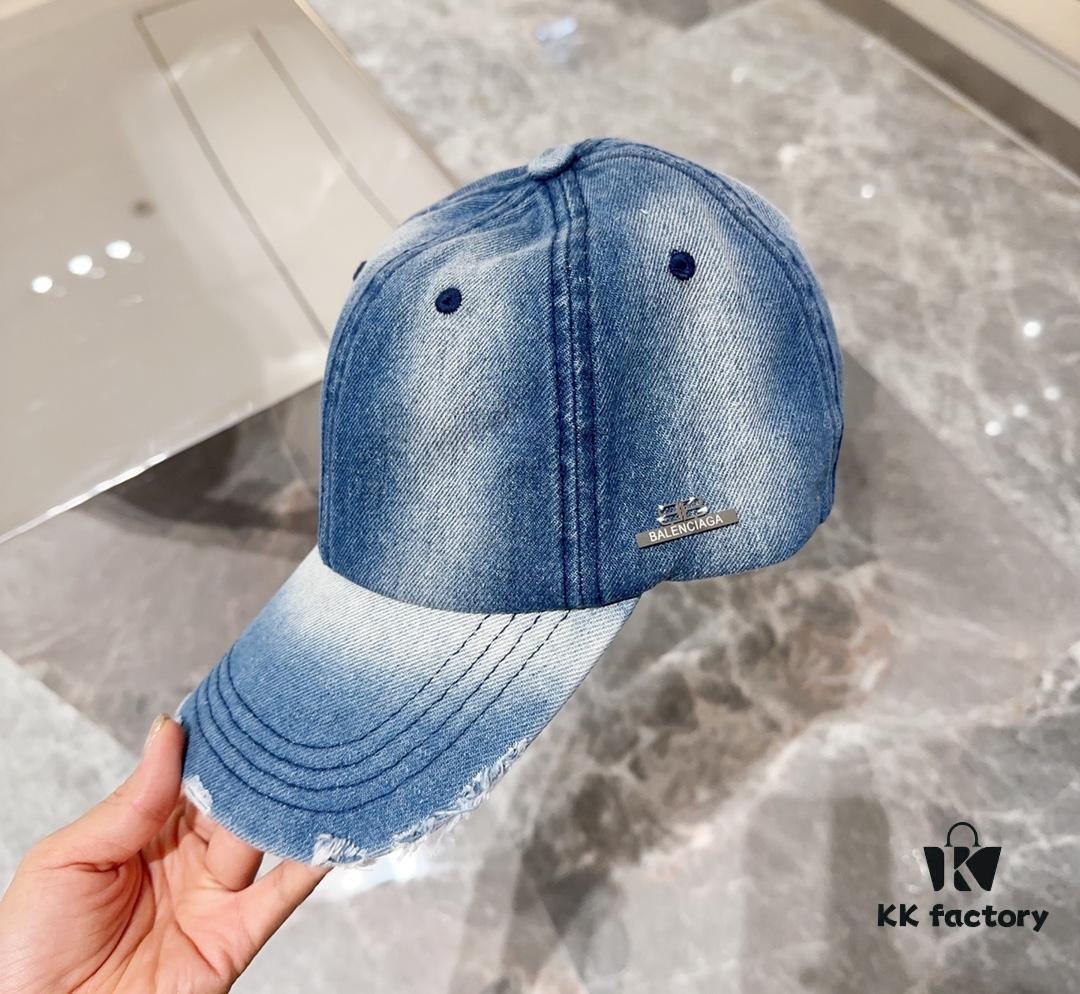 BALENCIAGA 🆕 Spring New Arrival Stylish Baseball Cap, High-Quality Denim Fabric, Excellent Breathability, Suitable for All Seasons
