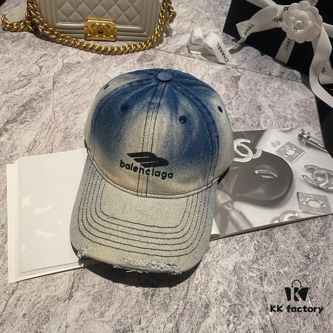 Balencia ~ New Washed Baseball Cap