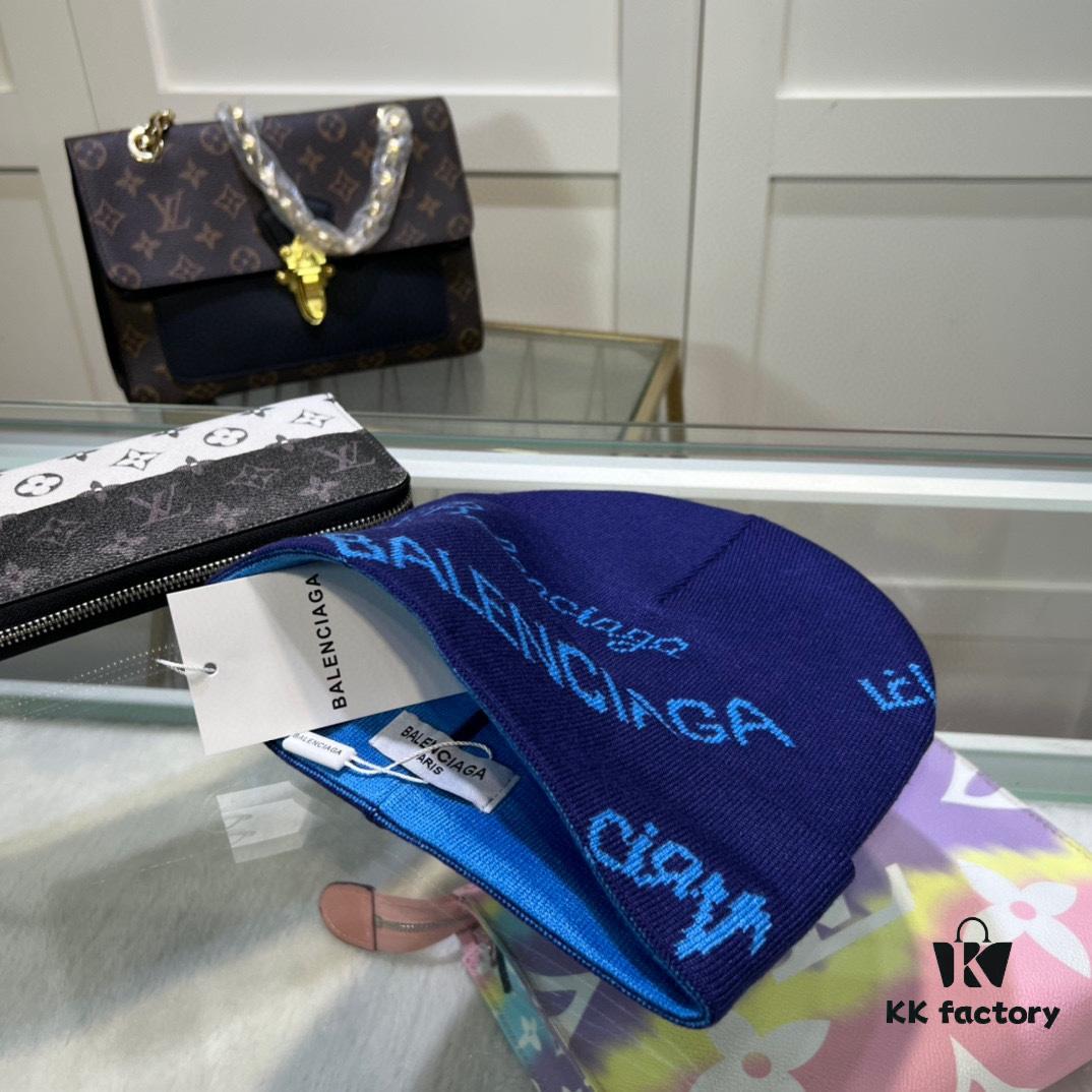 Dust Bag Included Paris Fashion House Balenciaga Stock Available High-Quality Knit Beanie with Letter Logo for Autumn and Winter Unisex Warm Comfortable Elegant Style