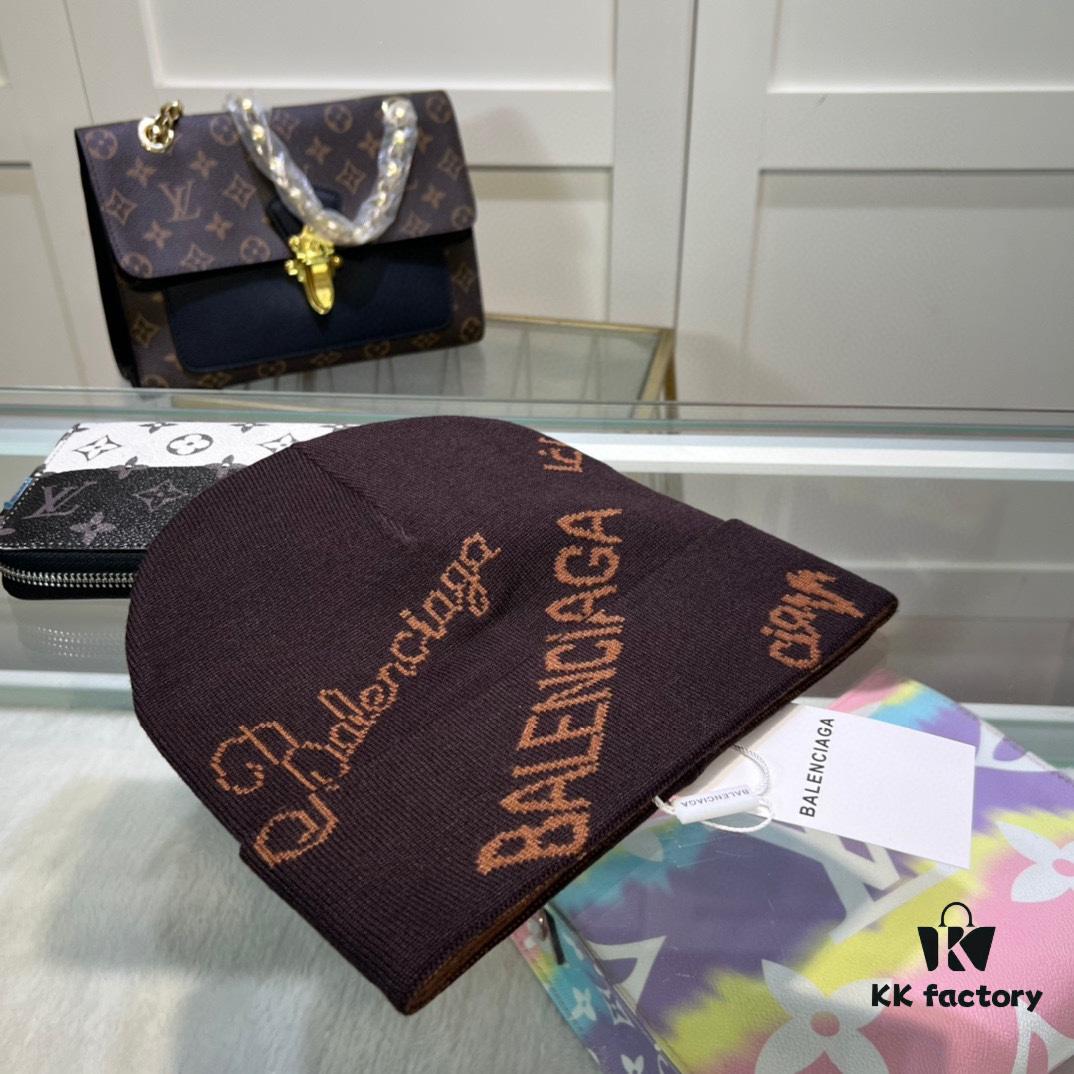 Balenciaga Logo Knit Beanie - Dust Bag Included