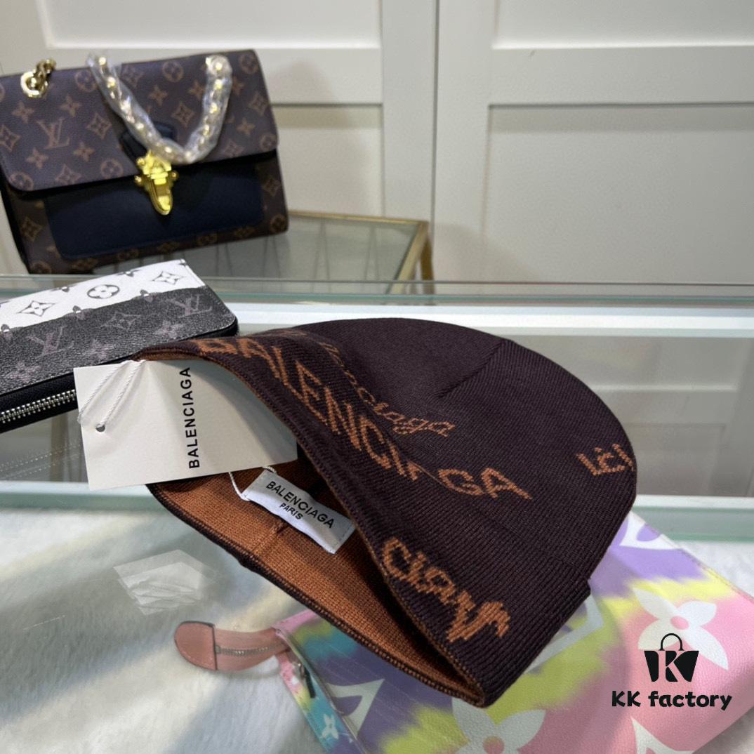 Balenciaga Logo Knit Beanie - Dust Bag Included