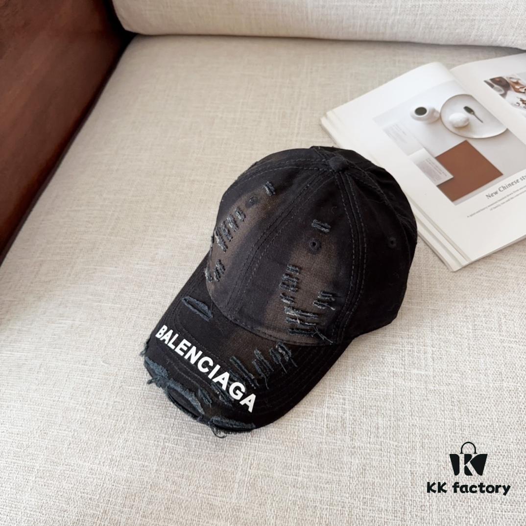 BALENCIAGA New Arrival Stylish Baseball Cap, High-Quality Breathable Design for All Seasons