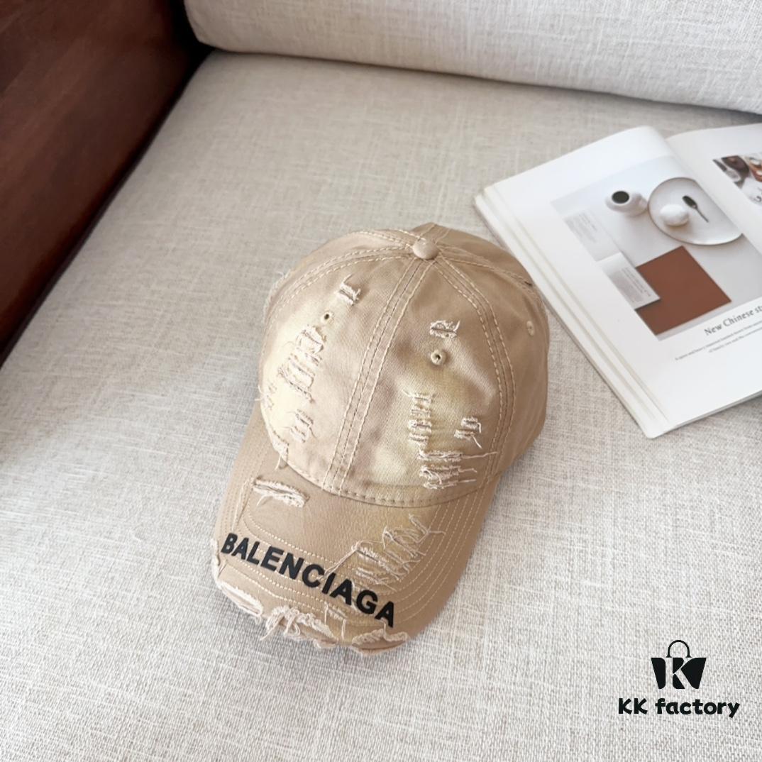 BALENCIAGA New Arrival Stylish Baseball Cap, High-Quality Breathable Design for All Seasons