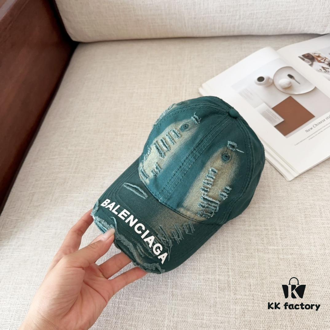 BALENCIAGA New Arrival Stylish Baseball Cap, High-Quality and Highly Breathable, Suitable for All Seasons