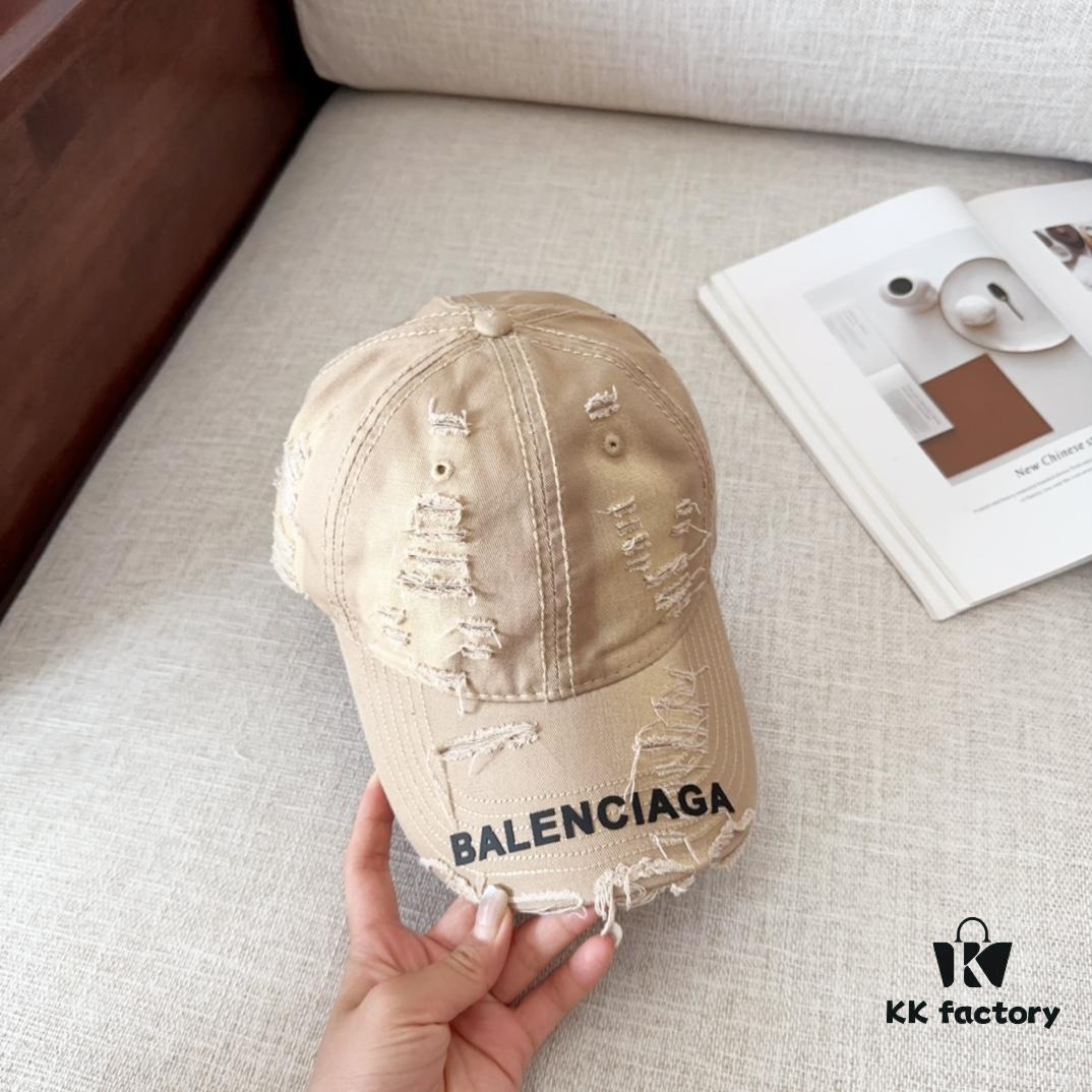 BALENCIAGA New Arrival Stylish Baseball Cap, High-Quality Breathable Design for All Seasons