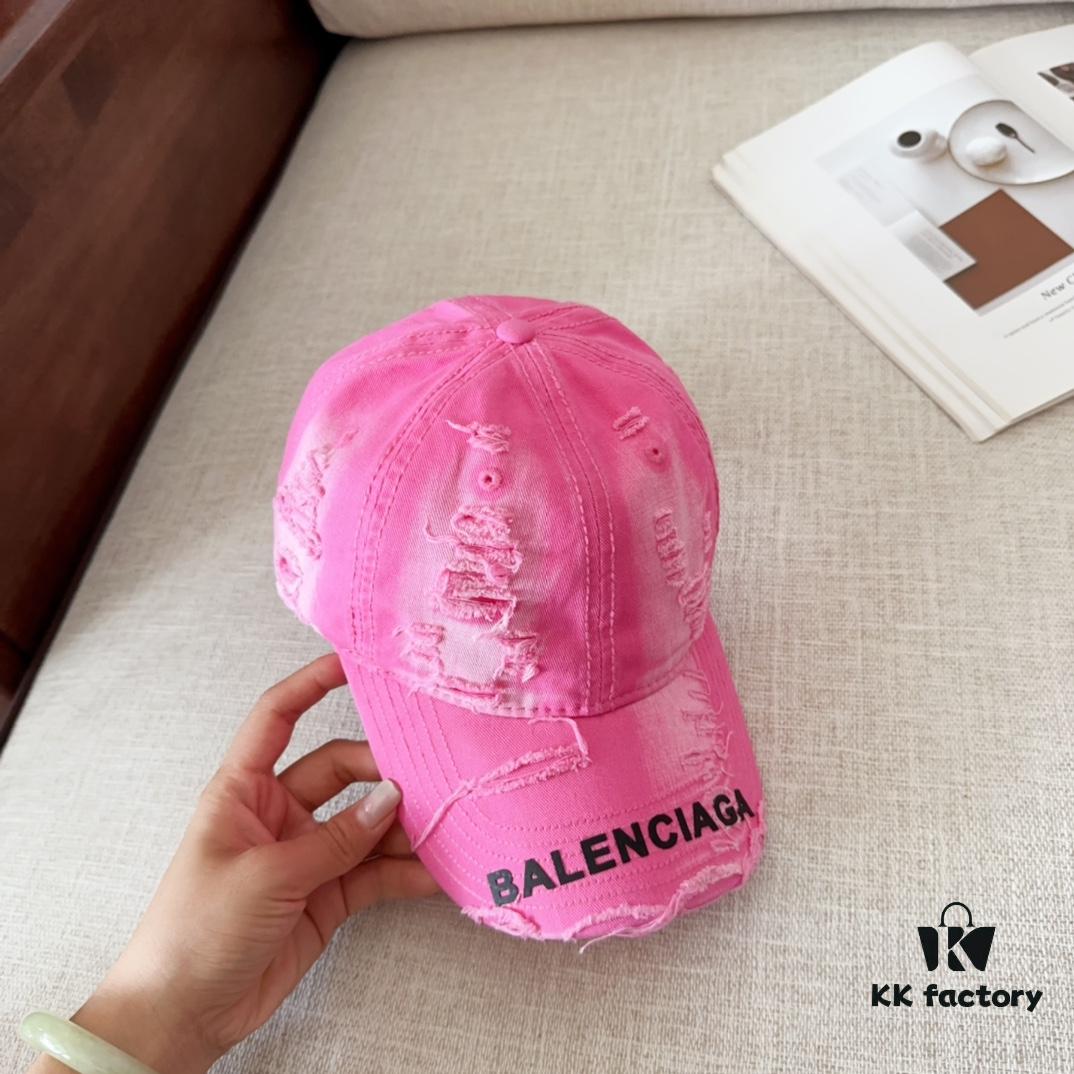 BALENCIAGA New Arrival Stylish Baseball Cap, High-Quality Breathable Design for All Seasons