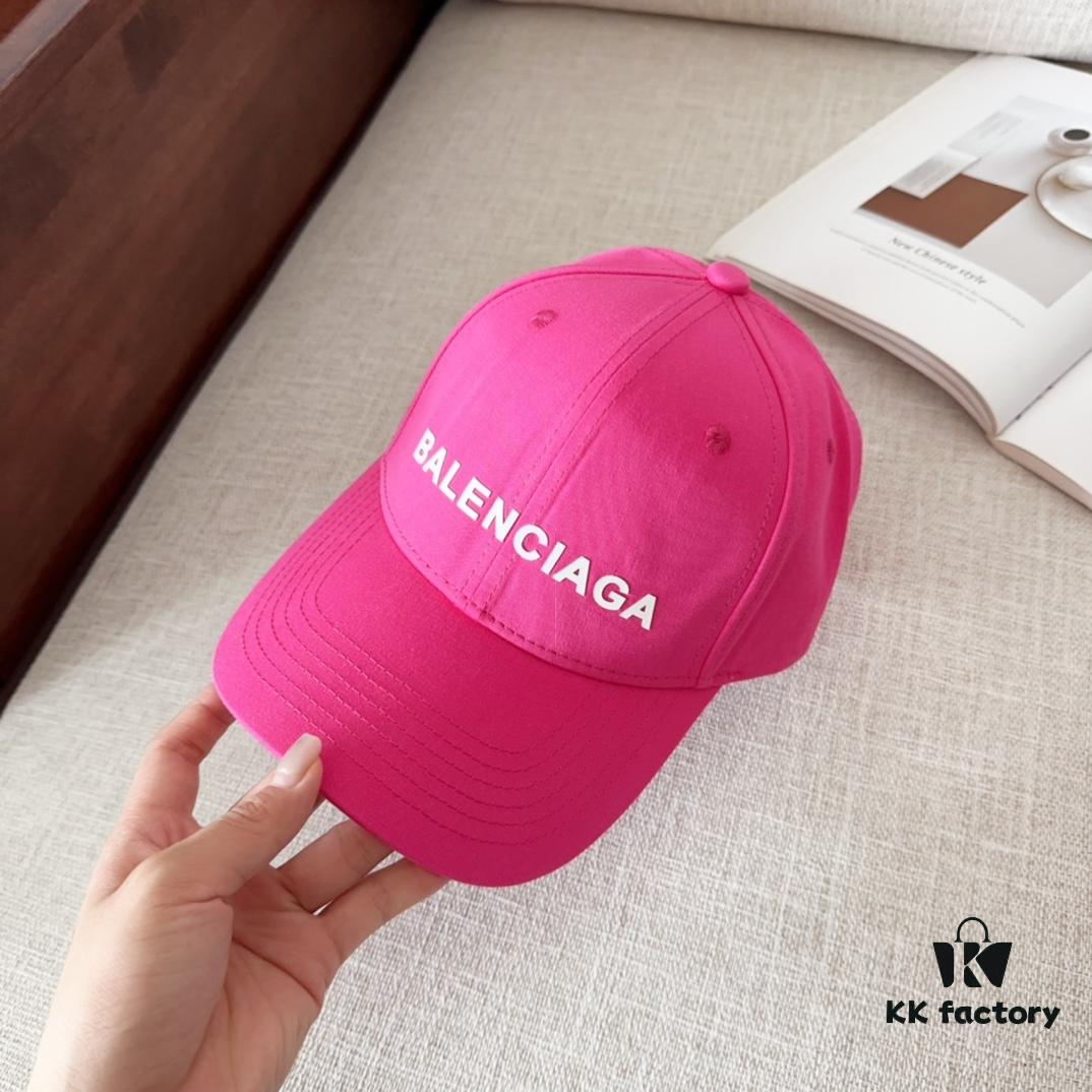 BALENCIAGA New Arrival Stylish Baseball Cap, High-Quality Breathable Design for All Seasons