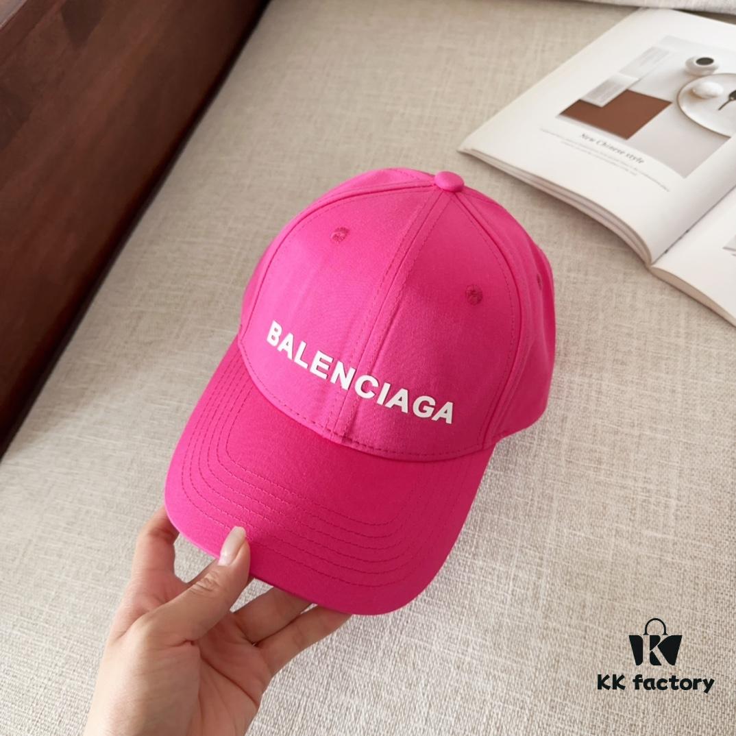 BALENCIAGA New Arrival Stylish Baseball Cap, High-Quality Breathable Design for All Seasons