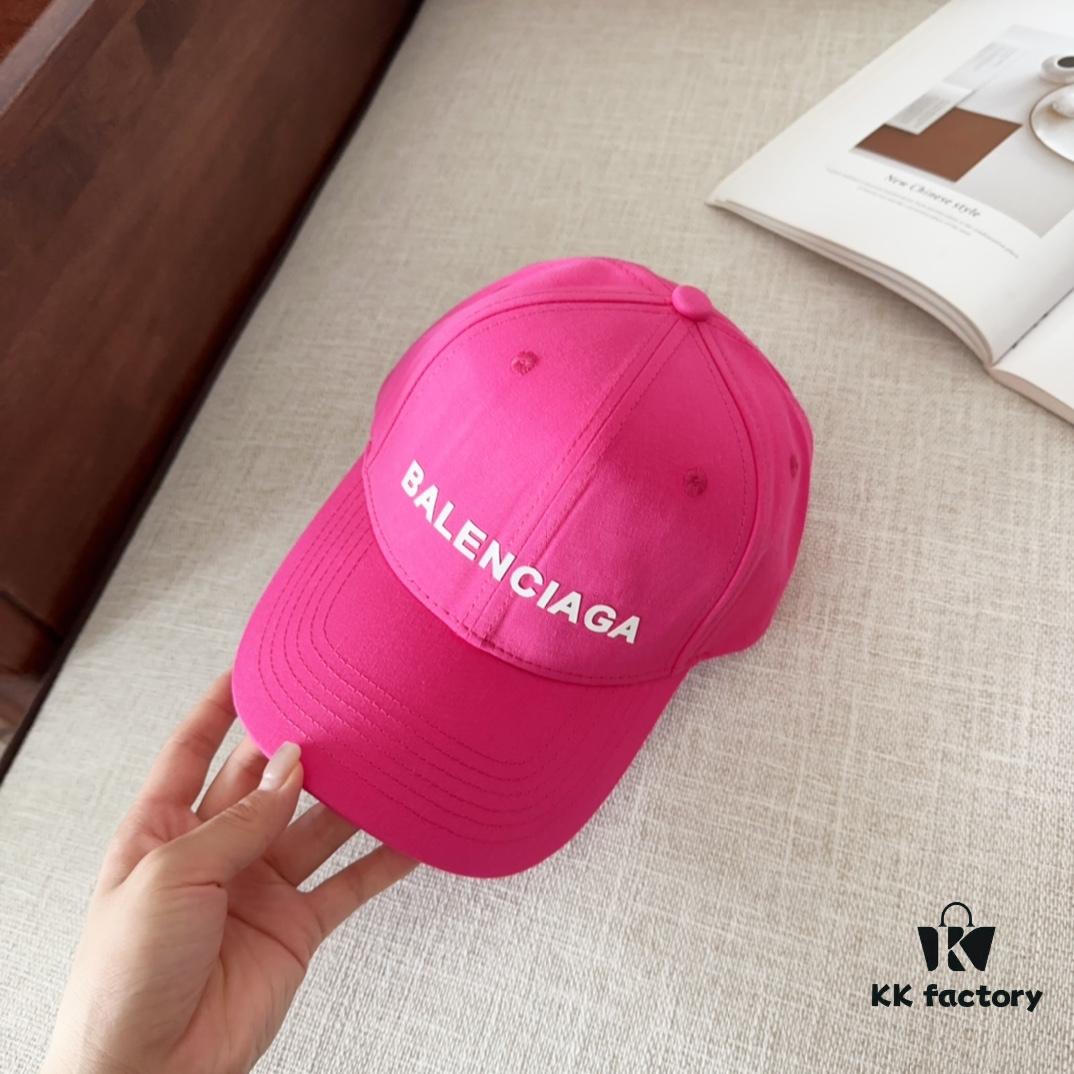BALENCIAGA New Arrival Stylish Baseball Cap, High-Quality Breathable Design for All Seasons