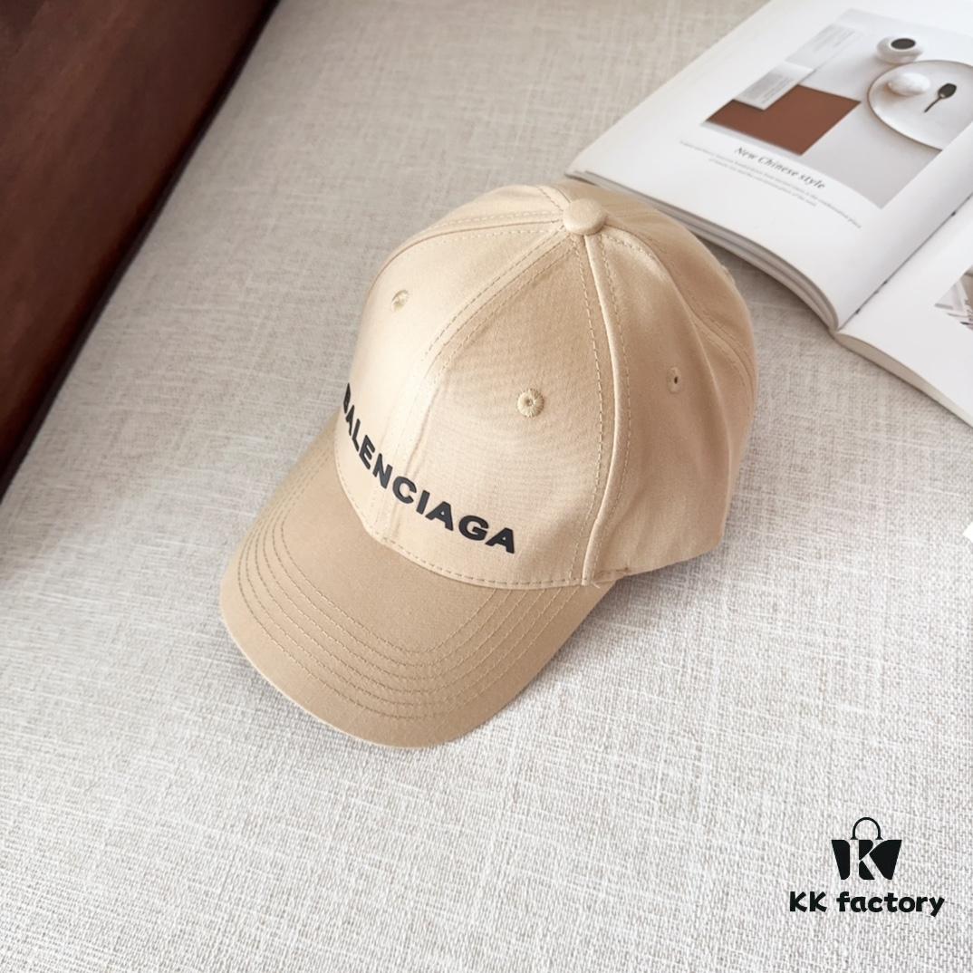 BALENCIAGA New Arrival Stylish Baseball Cap, High-Quality Breathable Design for All Seasons