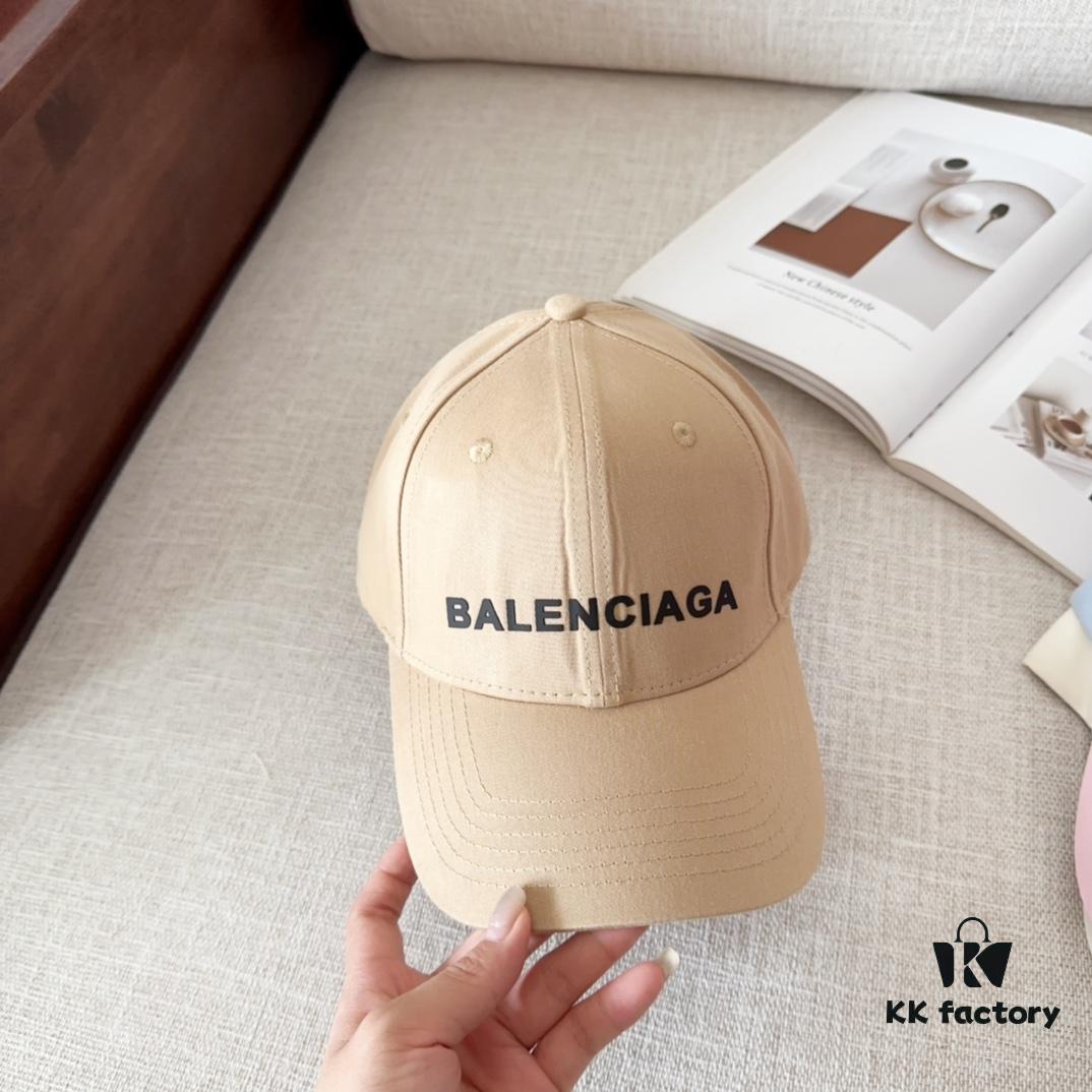 BALENCIAGA New Arrival Stylish Baseball Cap, High-Quality Breathable Design for All Seasons