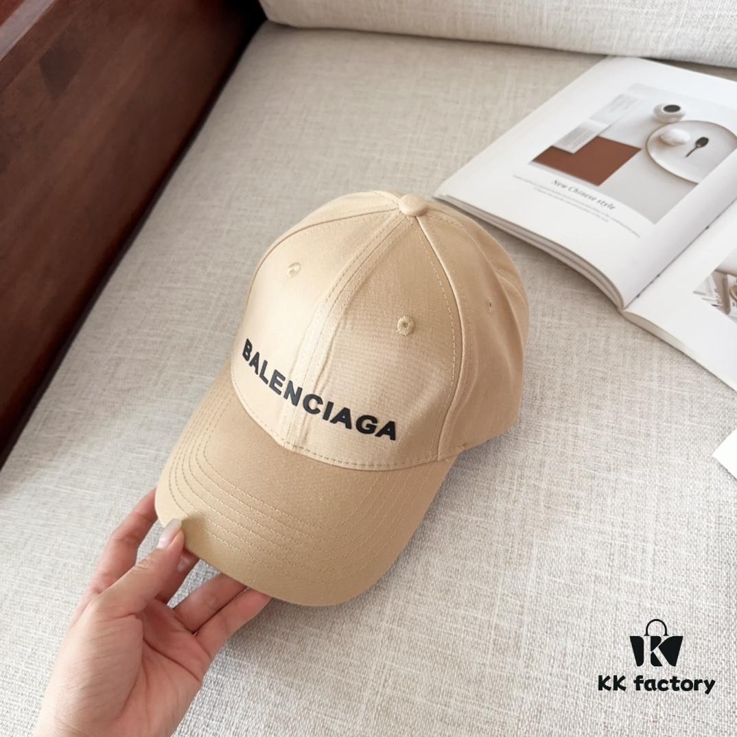 BALENCIAGA New Arrival Stylish Baseball Cap, High-Quality Breathable Design for All Seasons