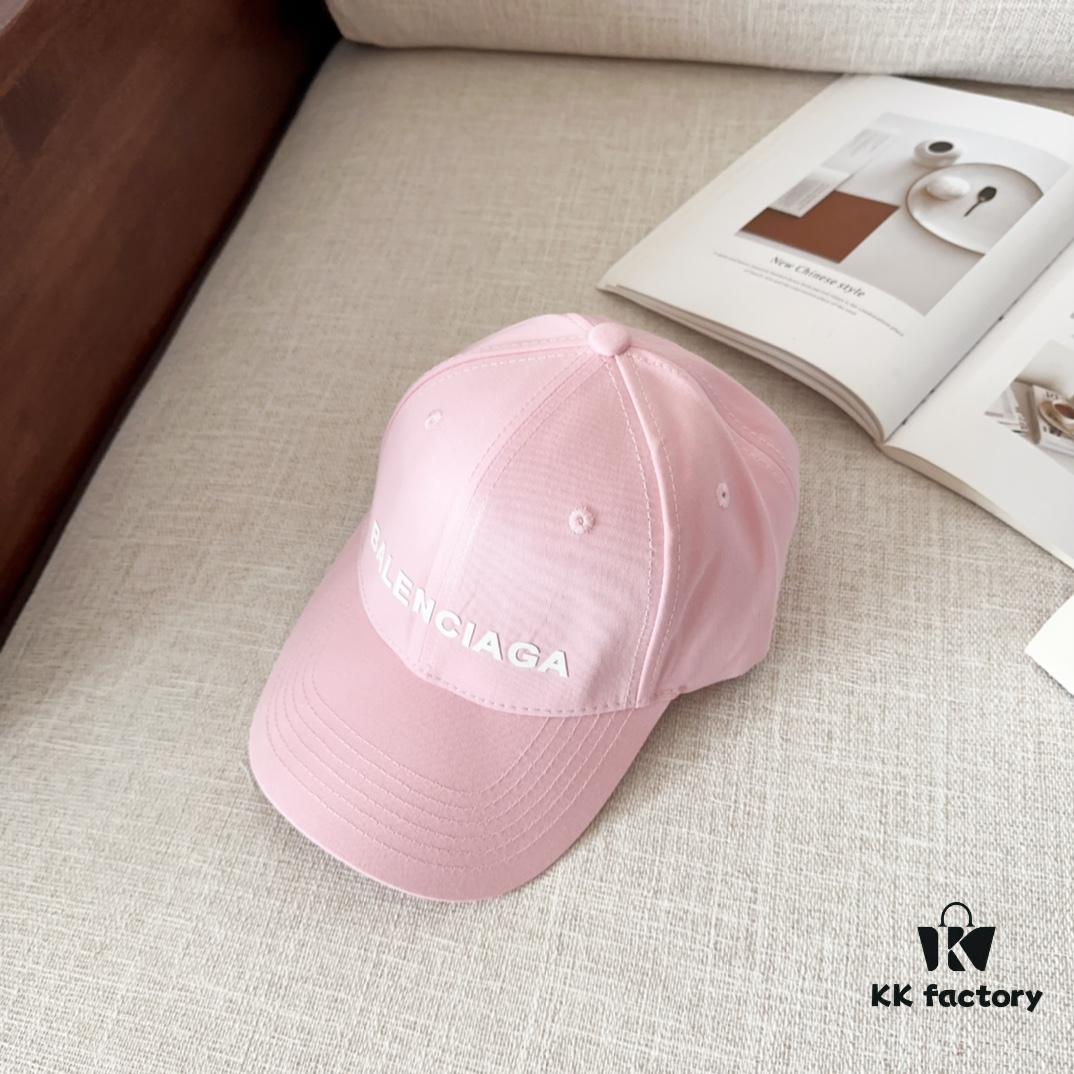 BALENCIAGA New Arrival Unique Baseball Cap, High-Quality Breathable Design for All Seasons