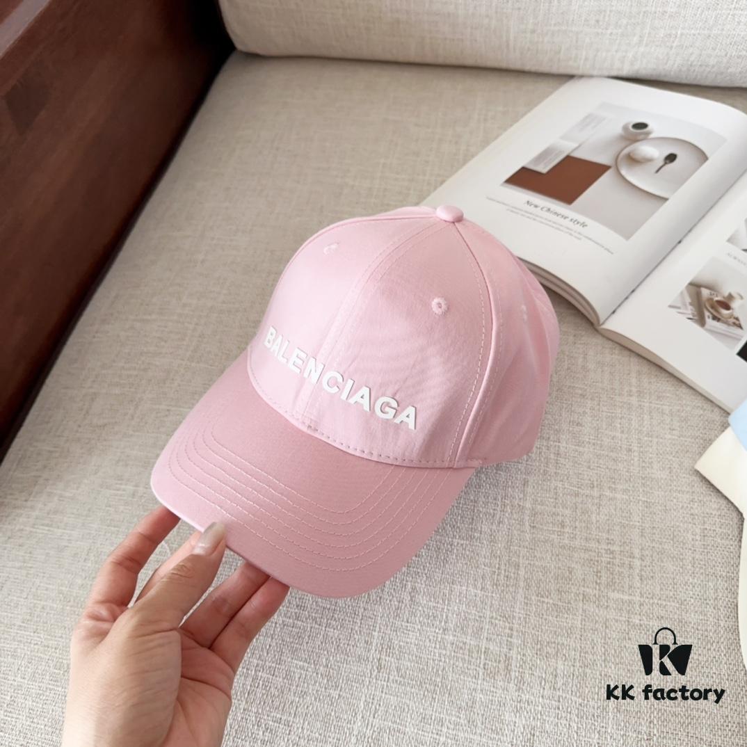 BALENCIAGA New Arrival Unique Baseball Cap, High-Quality Breathable Design for All Seasons