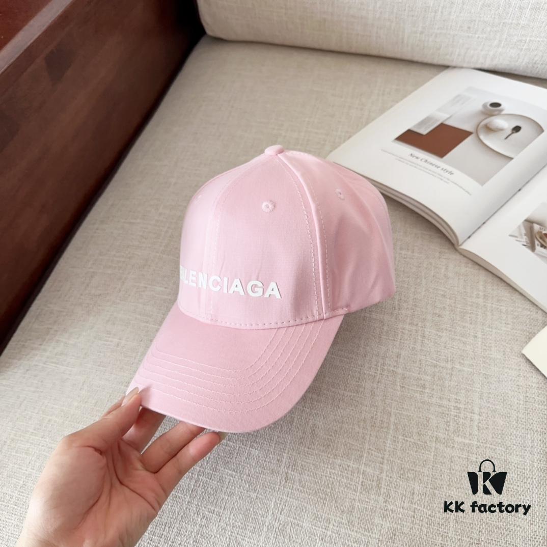 BALENCIAGA New Arrival Unique Baseball Cap, High-Quality Breathable Design for All Seasons