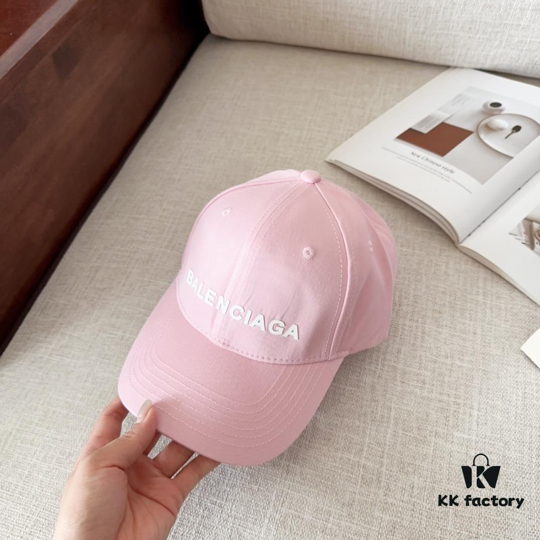 BALENCIAGA New Arrival Unique Baseball Cap, High-Quality Breathable Design for All Seasons