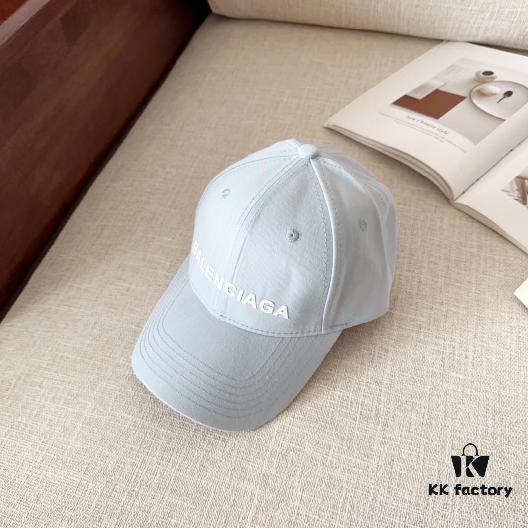 BALENCIAGA New Arrival Stylish Baseball Cap, High-Quality Breathable Design for All Seasons