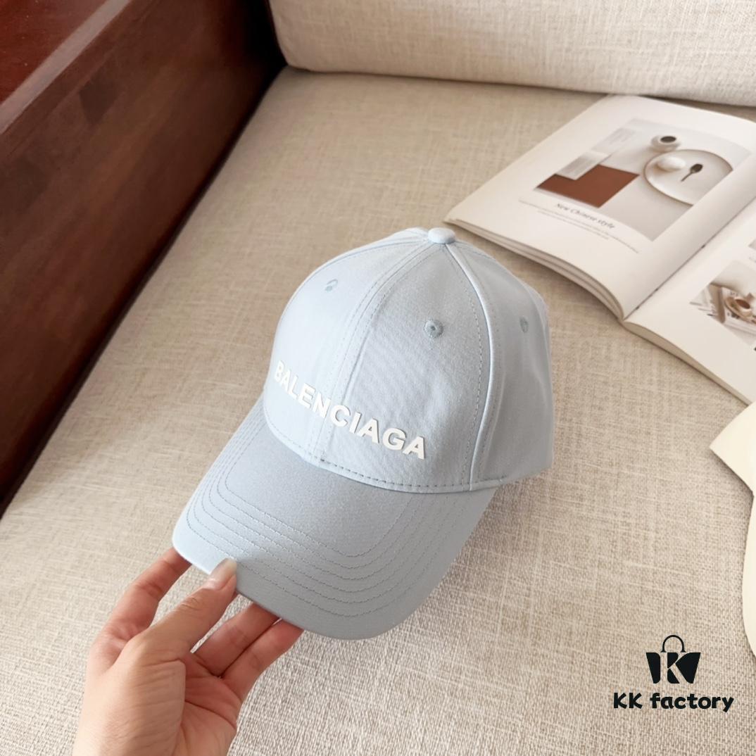 BALENCIAGA New Arrival Stylish Baseball Cap, High-Quality Breathable Design for All Seasons