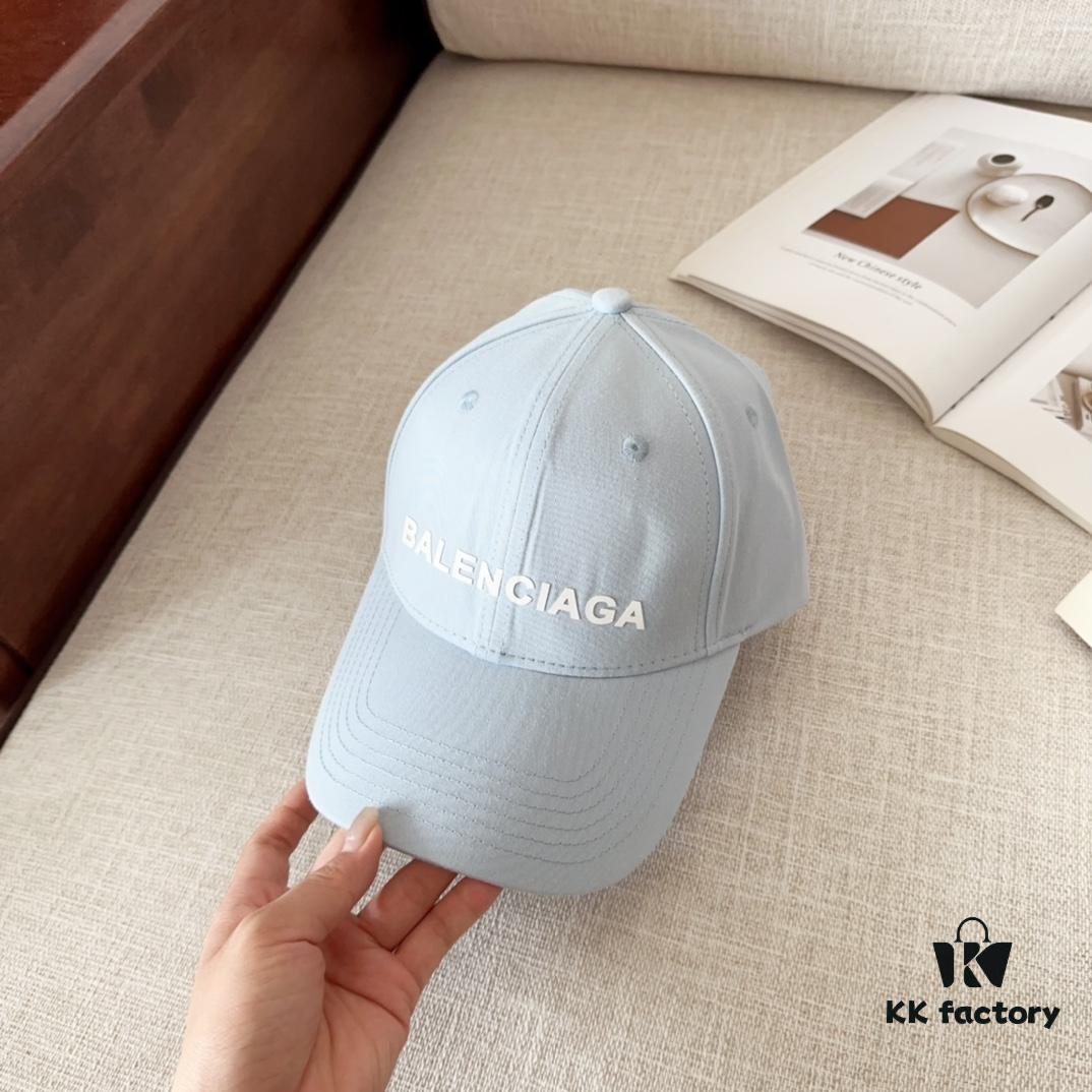 BALENCIAGA New Arrival Stylish Baseball Cap, High-Quality Breathable Design for All Seasons