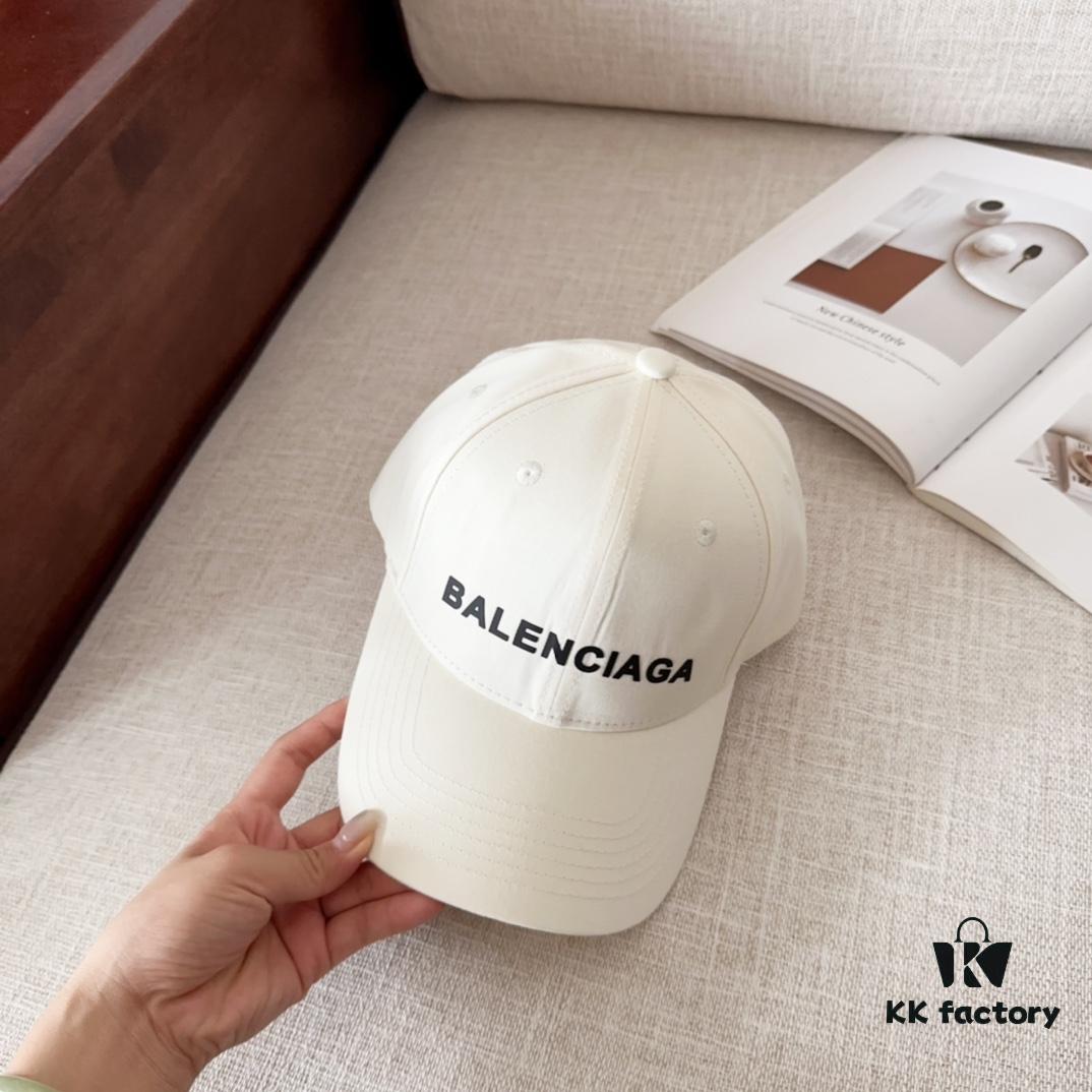 BALENCIAGA New Arrival Stylish Baseball Cap, High-Quality Breathable Design for All Seasons