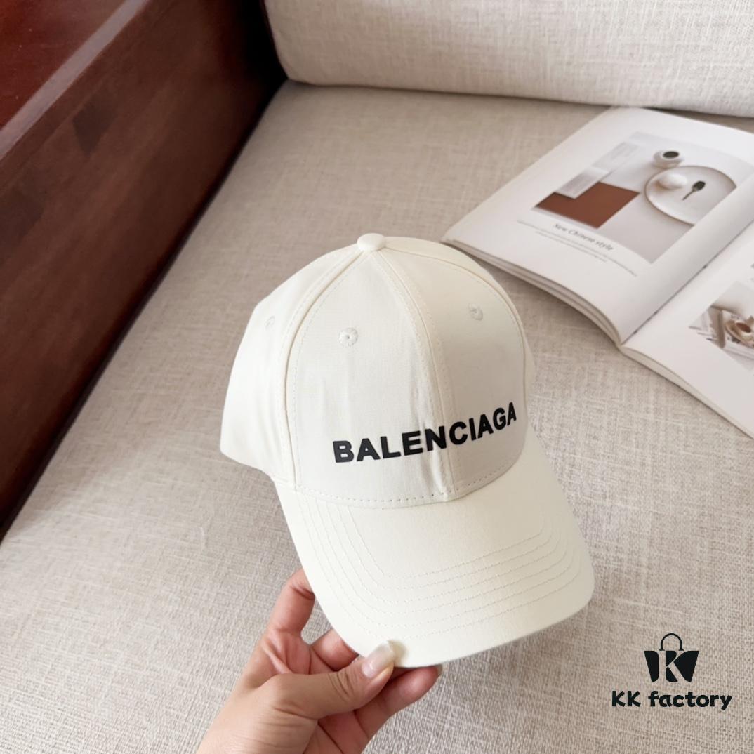 BALENCIAGA New Arrival Stylish Baseball Cap, High-Quality Breathable Design for All Seasons