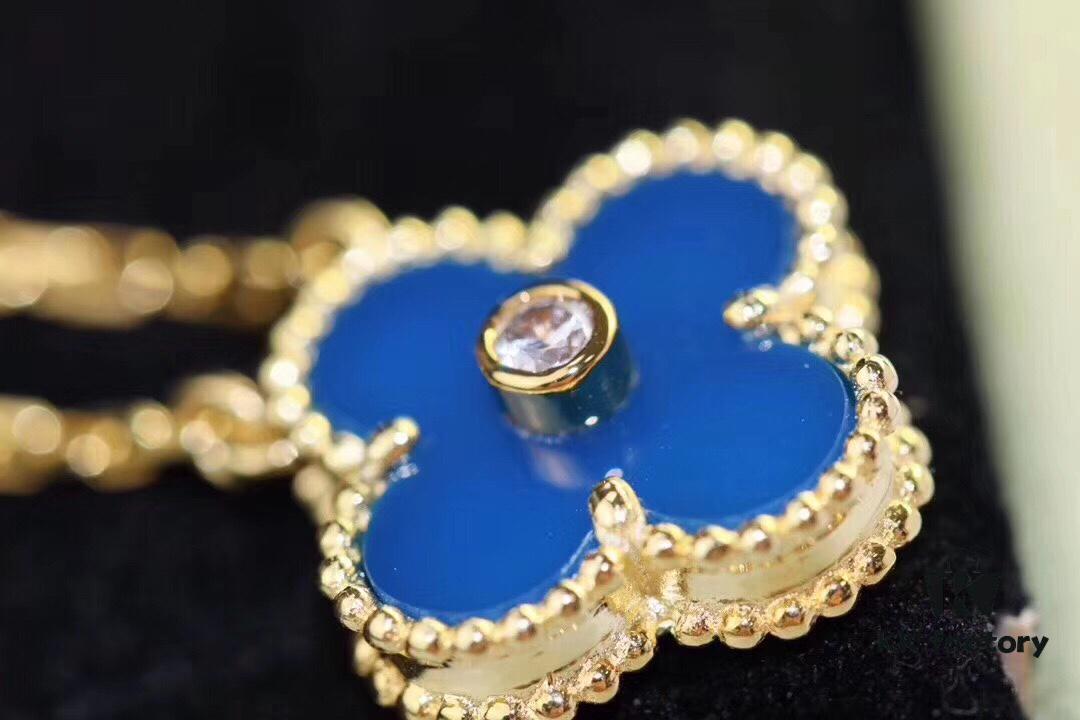 Vca Van Cleef & Arpels 2019 Christmas Limited Edition Blue Ceramic Diamond-Paved Clover Necklace