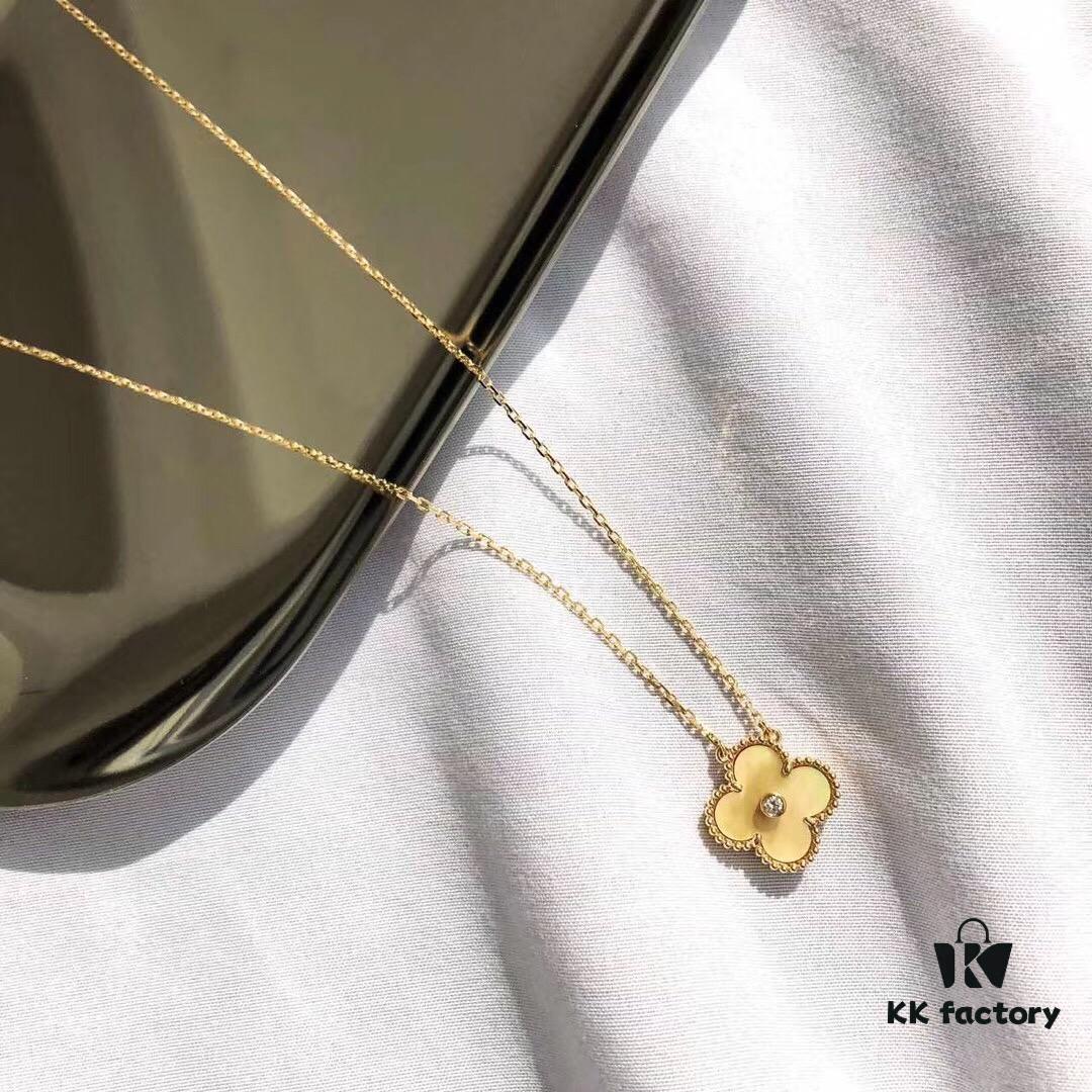 Van Cleef & Arpels Vintage Alhambra Christmas Collection, 18K Yellow Gold with Golden Mother-of-Pearl and Diamond Accent