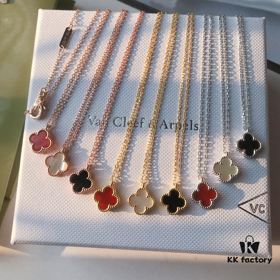 VCA Van Cleef & Arpels Alhambra Clover Necklace 🌸 1.0cm Mini Clover, Timeless Classic! Buling Buling ✨✨ Original Mold Design with Boutique Diamond-Cut Clasp 👏🏻 Exquisitely Crafted in Sterling Silver Plated with 18K Rose Gold / Yellow Gold / White Gold – Premium Workmanship with Real Black Onyx / White Mother-of-Pearl / Red Agate Inlay