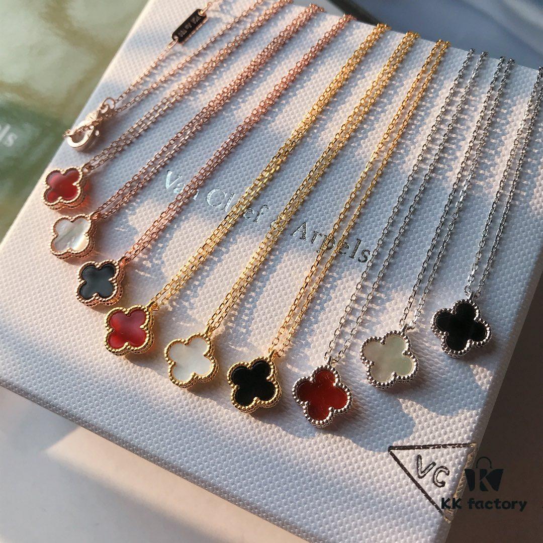 VCA Van Cleef & Arpels Alhambra Clover Necklace 🌸 1.0cm Mini Clover, Timeless Classic! Buling Buling ✨✨ Original Mold Design with Boutique Diamond-Cut Clasp 👏🏻 Exquisitely Crafted in Sterling Silver Plated with 18K Rose Gold / Yellow Gold / White Gold – Premium Workmanship with Real Black Onyx / White Mother-of-Pearl / Red Agate Inlay