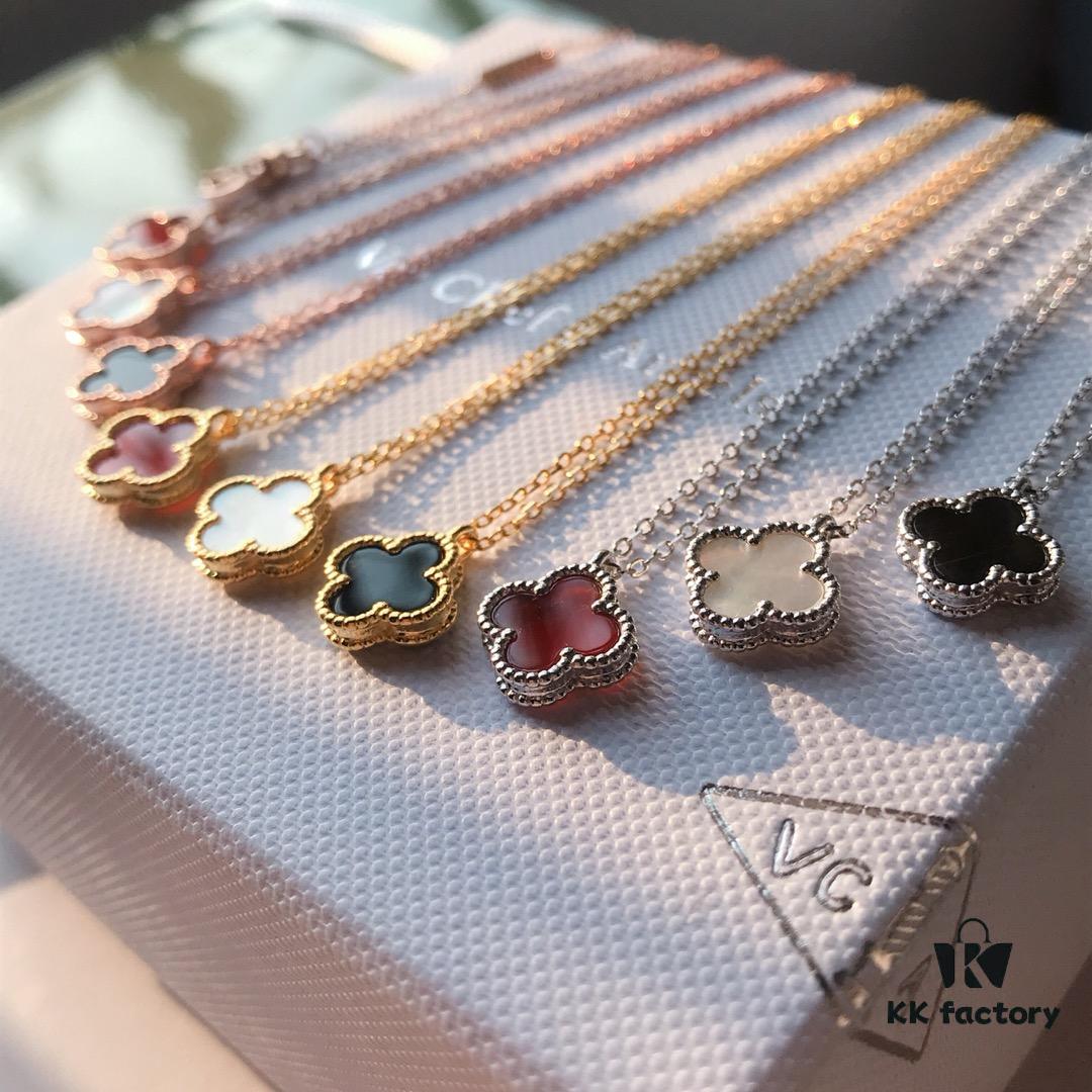 VCA Van Cleef & Arpels Alhambra Clover Necklace 🌸 1.0cm Mini Clover, Timeless Classic! Buling Buling ✨✨ Original Mold Design with Boutique Diamond-Cut Clasp 👏🏻 Exquisitely Crafted in Sterling Silver Plated with 18K Rose Gold / Yellow Gold / White Gold – Premium Workmanship with Real Black Onyx / White Mother-of-Pearl / Red Agate Inlay