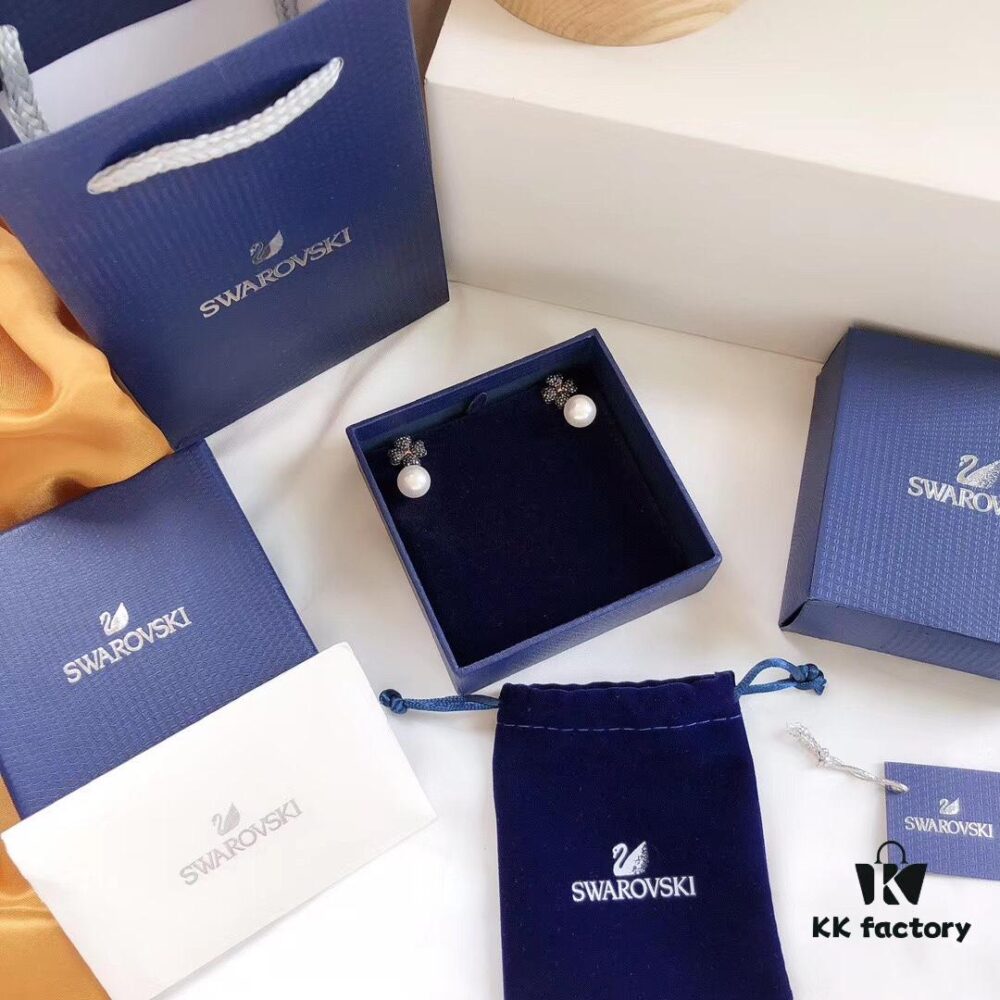 Swarovski LATISHA Versatile Detachable Clover Stud Earrings with Imitation Pearl Flower Drops, Floral Women's Earrings Jewelry Accessories