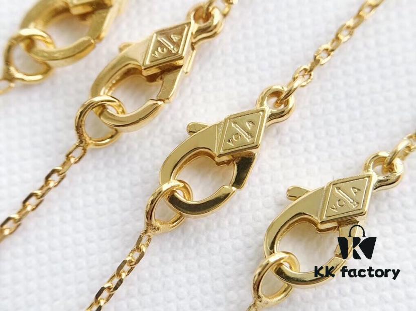 VCA Clover Medium Necklace Oriental Invincible Style, Classic and Timeless! Cherry and Christmas Tree Inspired Design