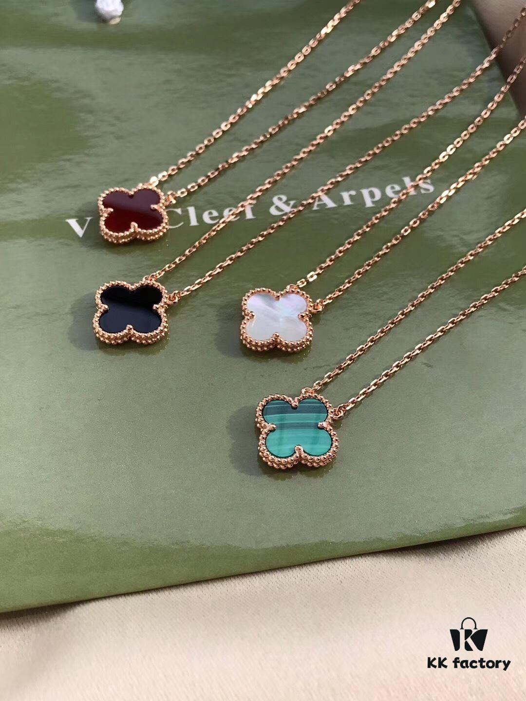 Van Cleef & Arpels VCA Alhambra Clover Necklace, Genuine Design! The clover-shaped agate features smooth contours and elegant lines, meticulously hand-polished with plump small beads for a strong three-dimensional effect. Lobster clasp is custom-grade, complete with an exclusive anti-counterfeit code. Each necklace has a unique product authentication number, ensuring individuality. Hand-engraved floral chain, each link with 4 faceted surfaces! Exquisite craftsmanship, exuding refined elegance. Beautiful when worn alone or layered.