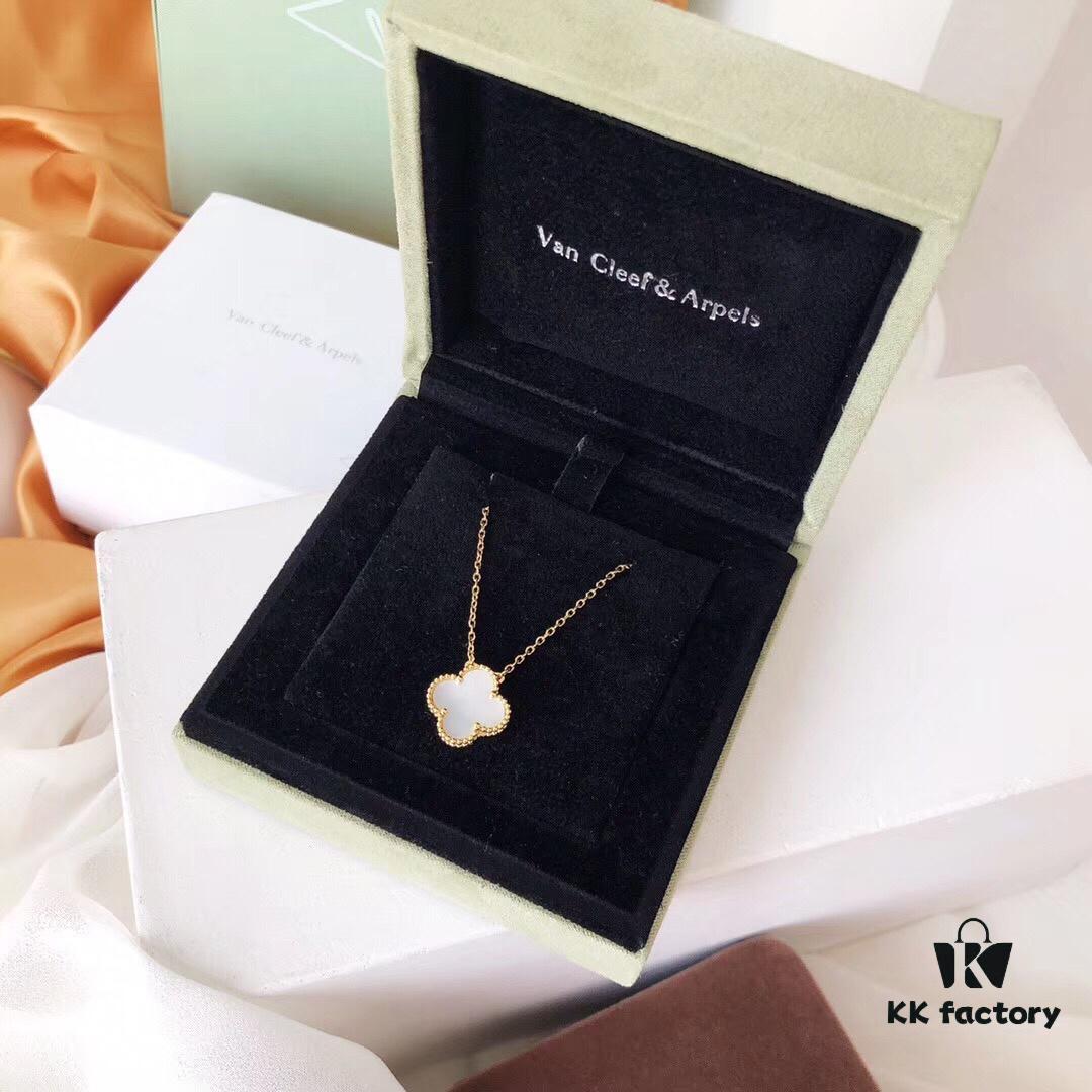 Van Cleef & Arpels Alhambra Four-Leaf Clover Necklace in Silver Version