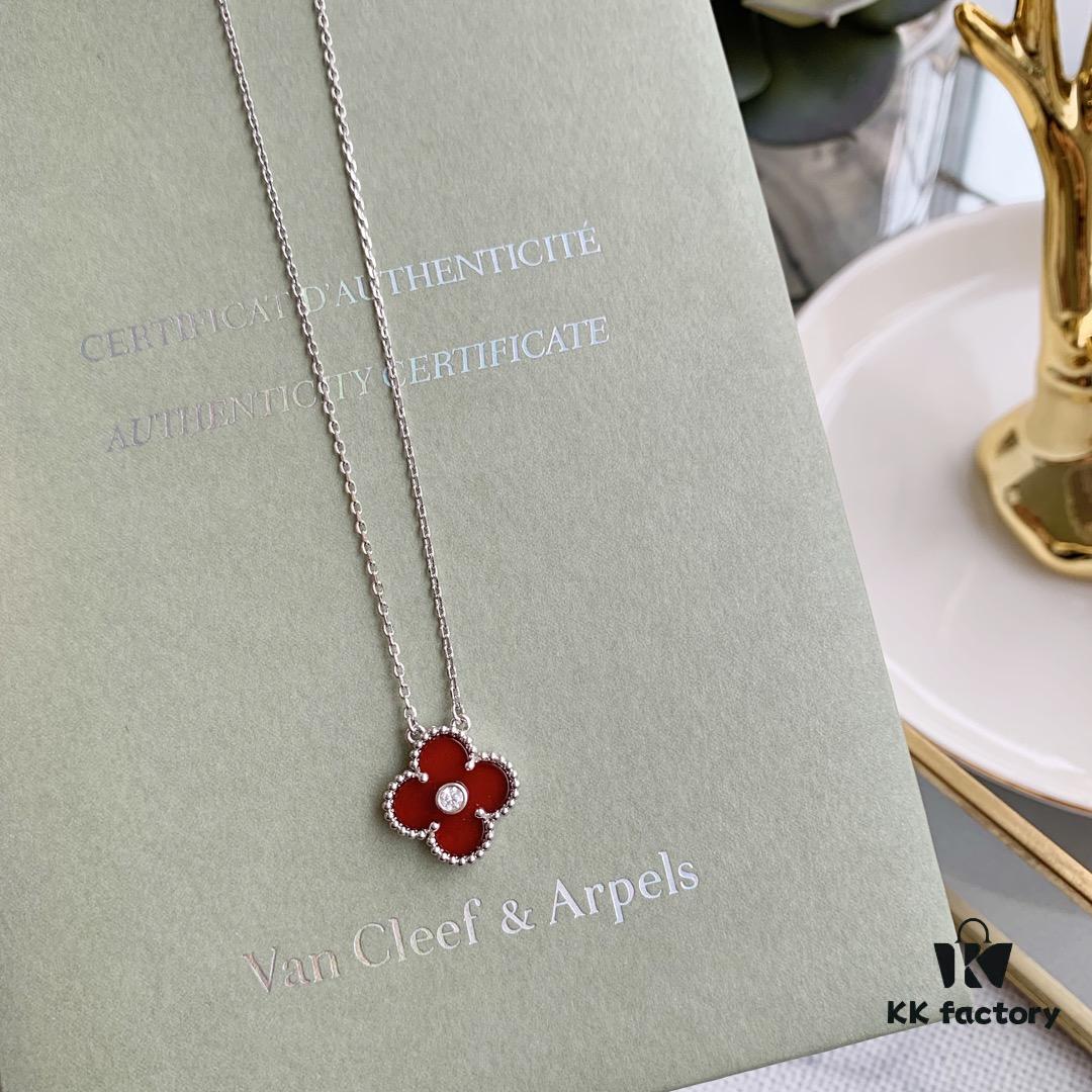 Christmas Gift 🎄 Van Cleef & Arpels Alhambra Clover Necklace with Natural Black Onyx, Red Jasper, White Mother-of-Pearl, and Malachite in 925 Sterling Silver (Imported from Germany), Available in Rose Gold, Yellow Gold, and White Gold Plating