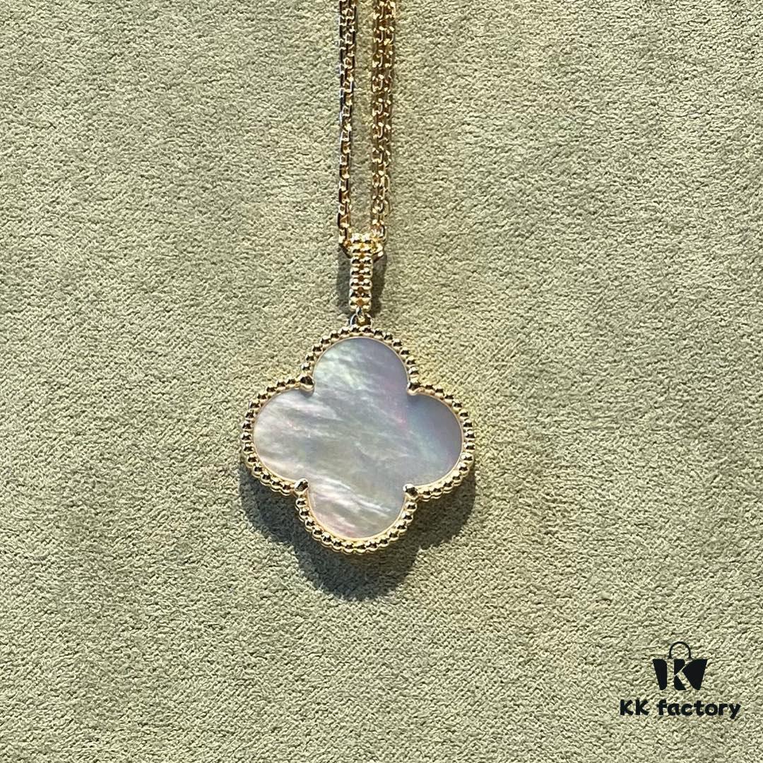 Large Clover, Iridescent White Mother of Pearl