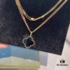 Large Clover Sweater Chain, Elegant Black
