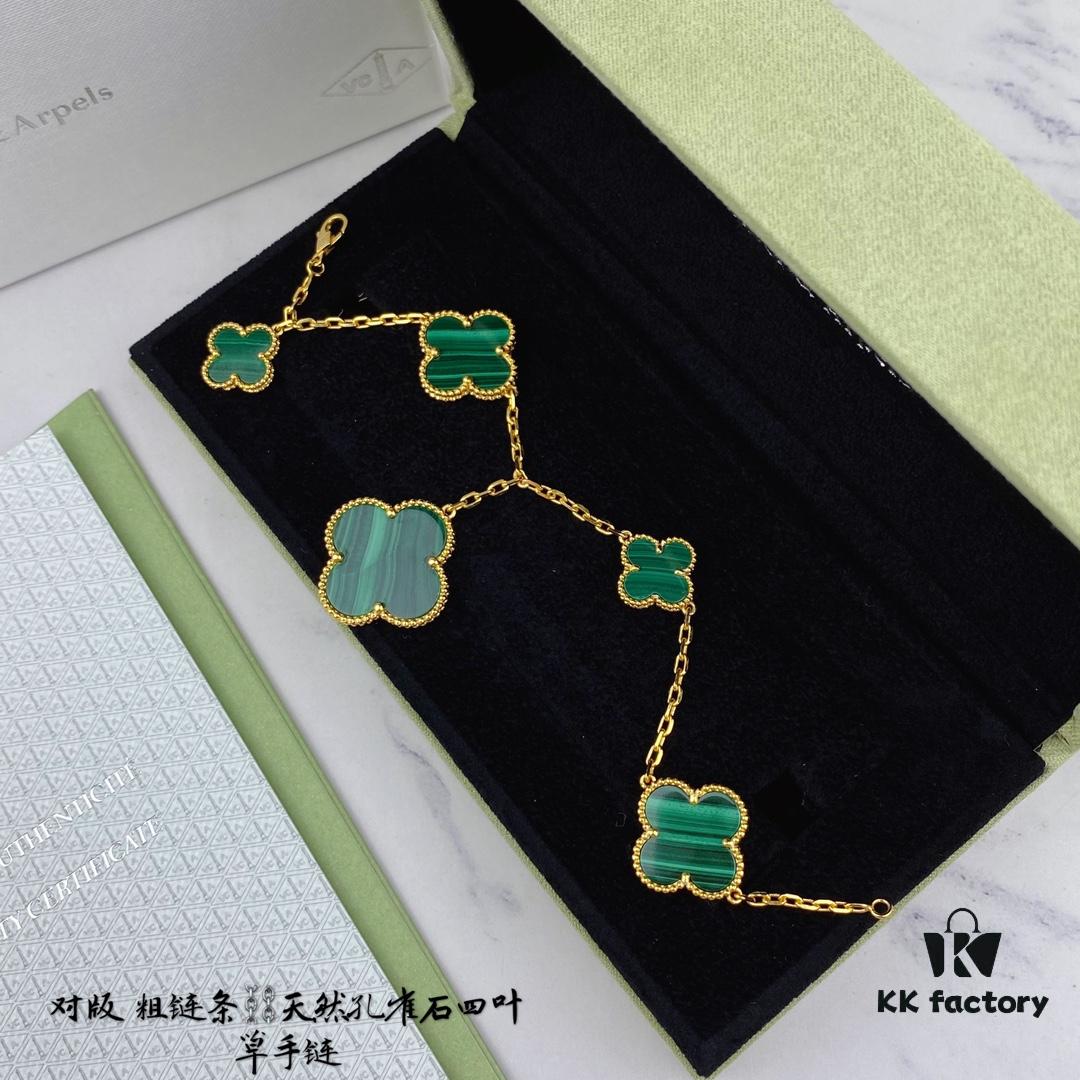 Newly Upgraded Version Compatible with 925 Natural Malachite VCA New Five-Petal Four-Leaf Clover Bracelet, High-End Market Edition! 1:1 High-Quality Custom 925 Sterling Silver, VCA Van Cleef & Arpels Limited Edition Four-Leaf Clover Leaves, Store Exclusive Limited Model, Perfect for Travel, an Absolute Must-Have. Original Lobster Clasp, Top-Tier Quality Available on Market