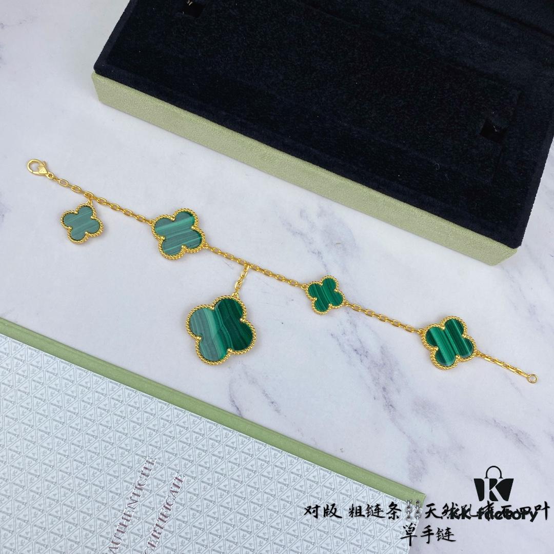 Newly Upgraded Version Compatible with 925 Natural Malachite VCA New Five-Petal Four-Leaf Clover Bracelet, High-End Market Edition! 1:1 High-Quality Custom 925 Sterling Silver, VCA Van Cleef & Arpels Limited Edition Four-Leaf Clover Leaves, Store Exclusive Limited Model, Perfect for Travel, an Absolute Must-Have. Original Lobster Clasp, Top-Tier Quality Available on Market