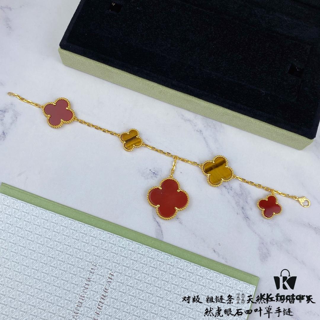 Newly Upgraded Version 925 VCA New Five-Petal Four-Leaf Clover Bracelet, High-End Market Edition! 1:1 High-Quality Custom 925 Sterling Silver VCA Van Cleef & Arpels Limited Edition Four-Leaf Clover Leaf Bracelet, Perfect for Travel, Must-Have Accessory. Original Lobster Clasp, Highest Quality Available on Market