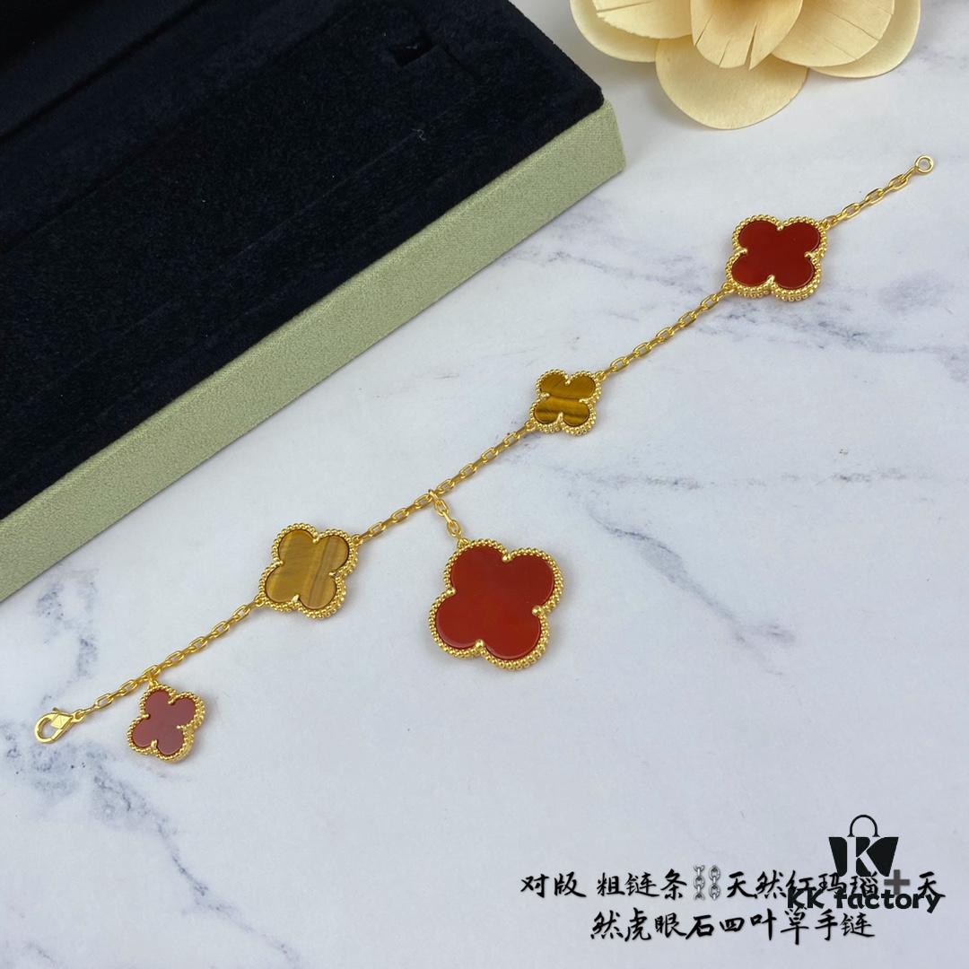 Newly Upgraded Version 925 VCA New Five-Petal Four-Leaf Clover Bracelet, High-End Market Edition! 1:1 High-Quality Custom 925 Sterling Silver VCA Van Cleef & Arpels Limited Edition Four-Leaf Clover Leaf Bracelet, Perfect for Travel, Must-Have Accessory. Original Lobster Clasp, Highest Quality Available on Market