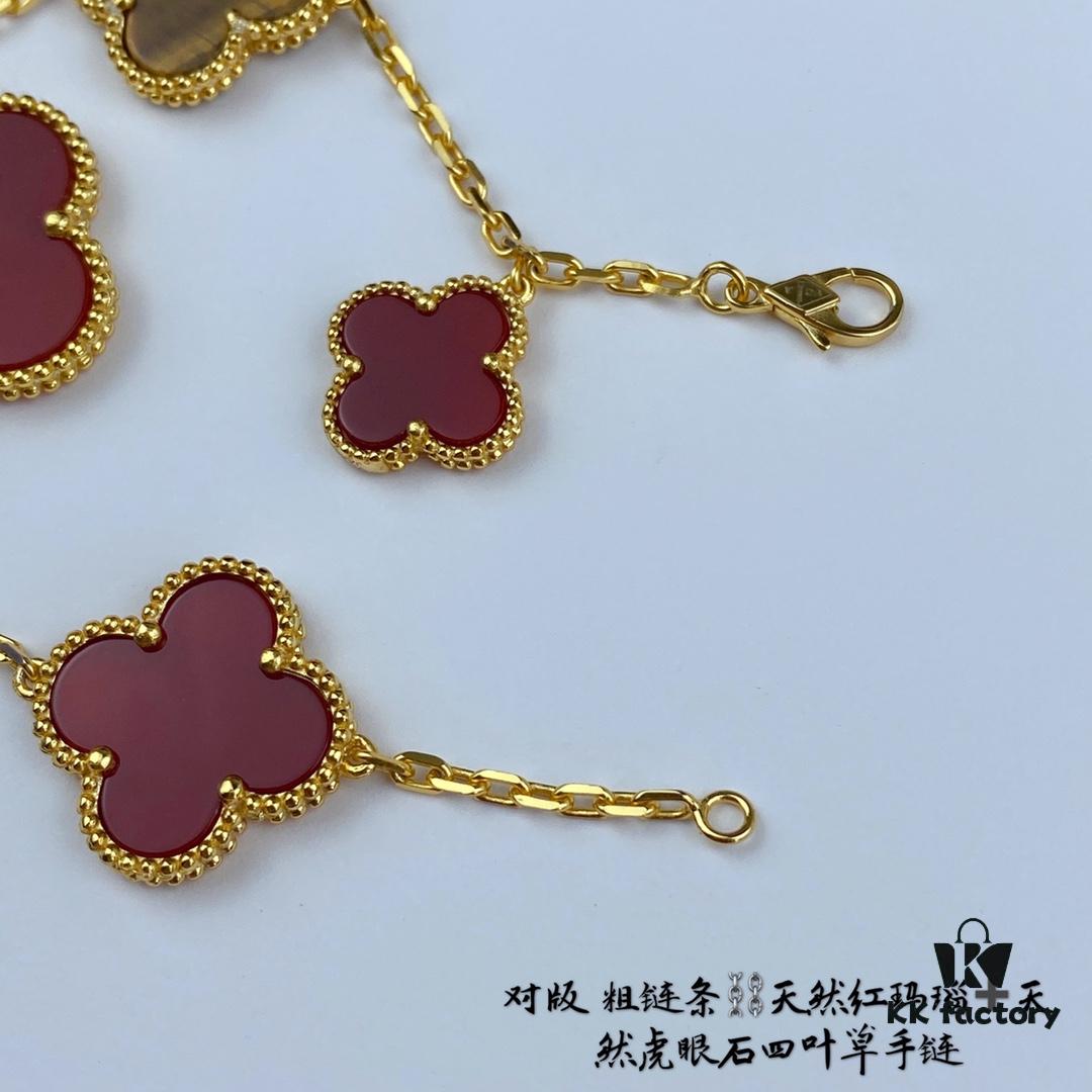 Newly Upgraded Version 925 VCA New Five-Petal Four-Leaf Clover Bracelet, High-End Market Edition! 1:1 High-Quality Custom 925 Sterling Silver VCA Van Cleef & Arpels Limited Edition Four-Leaf Clover Leaf Bracelet, Perfect for Travel, Must-Have Accessory. Original Lobster Clasp, Highest Quality Available on Market