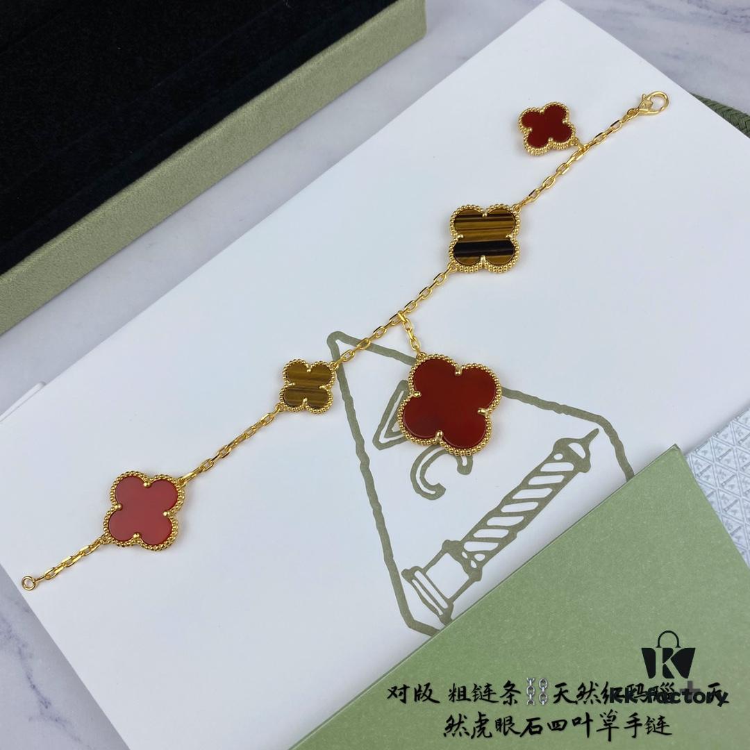 Newly Upgraded Version 925 VCA New Five-Petal Four-Leaf Clover Bracelet, High-End Market Edition! 1:1 High-Quality Custom 925 Sterling Silver VCA Van Cleef & Arpels Limited Edition Four-Leaf Clover Leaf Bracelet, Perfect for Travel, Must-Have Accessory. Original Lobster Clasp, Highest Quality Available on Market