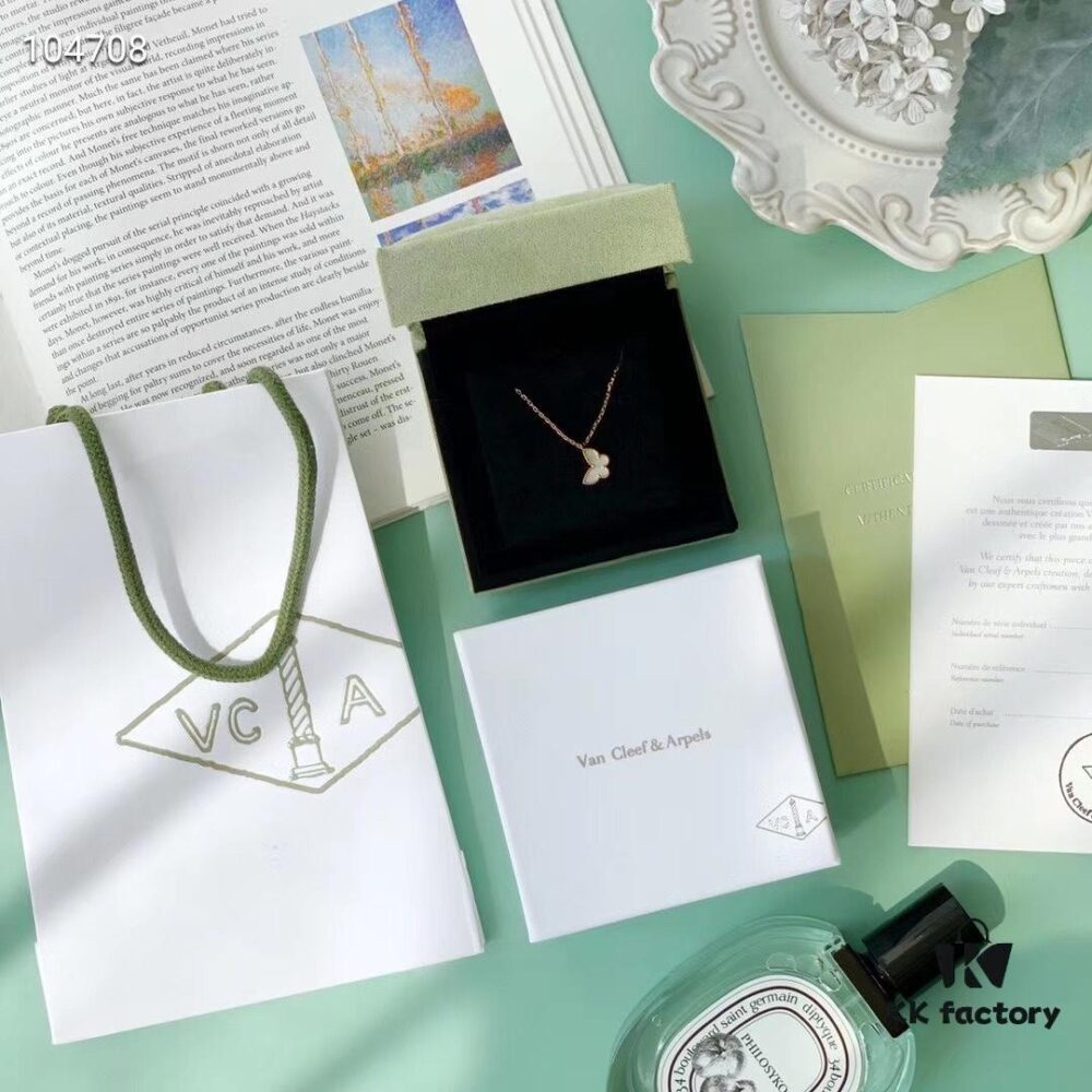 New Color  ️ Van Cleef & Arpels Alhambra Small Butterfly Necklace, 925 Silver Version, Original Mould, Vacuum Plated with 18K Gold, 45cm Chain Length, 0.9cm Pendant